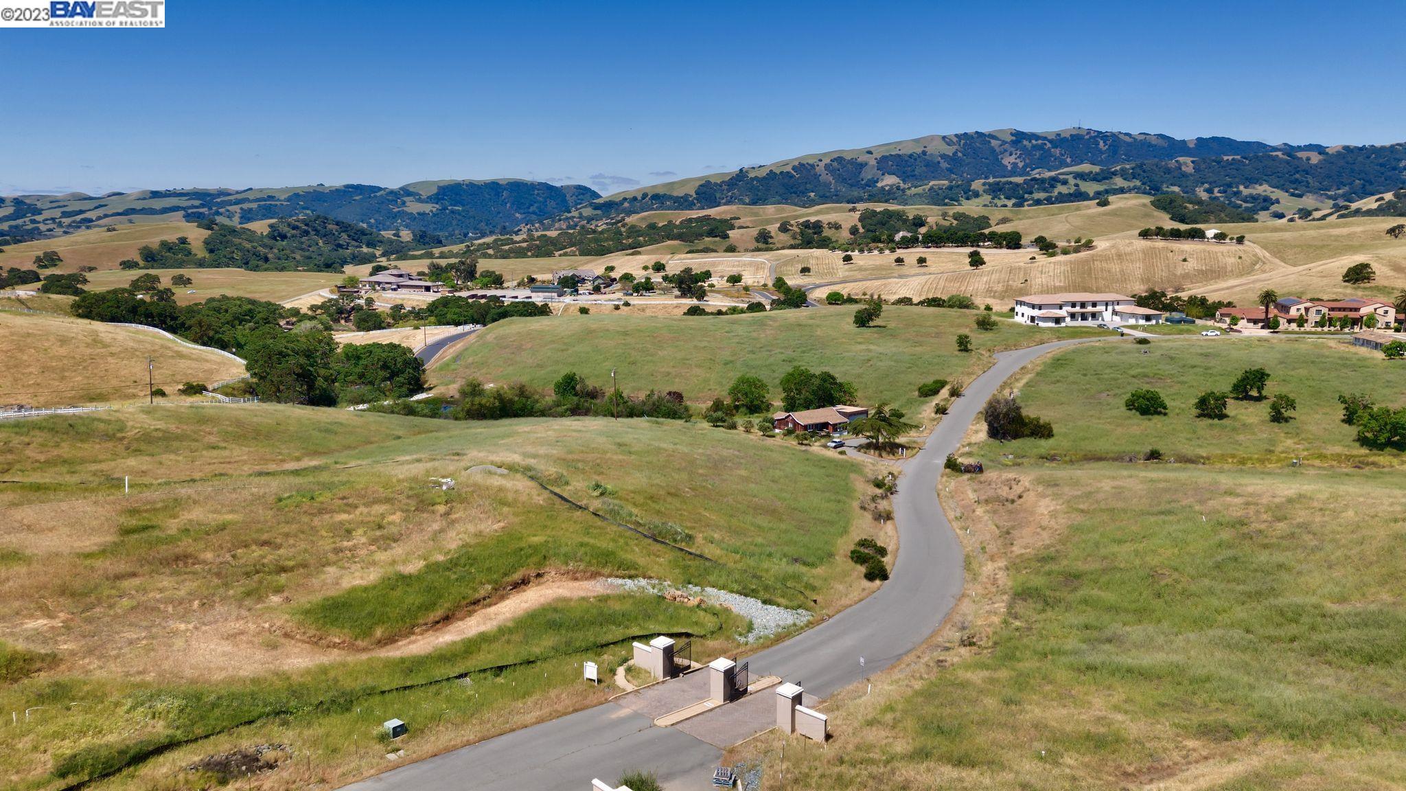 7768 Laguna Heights Ct