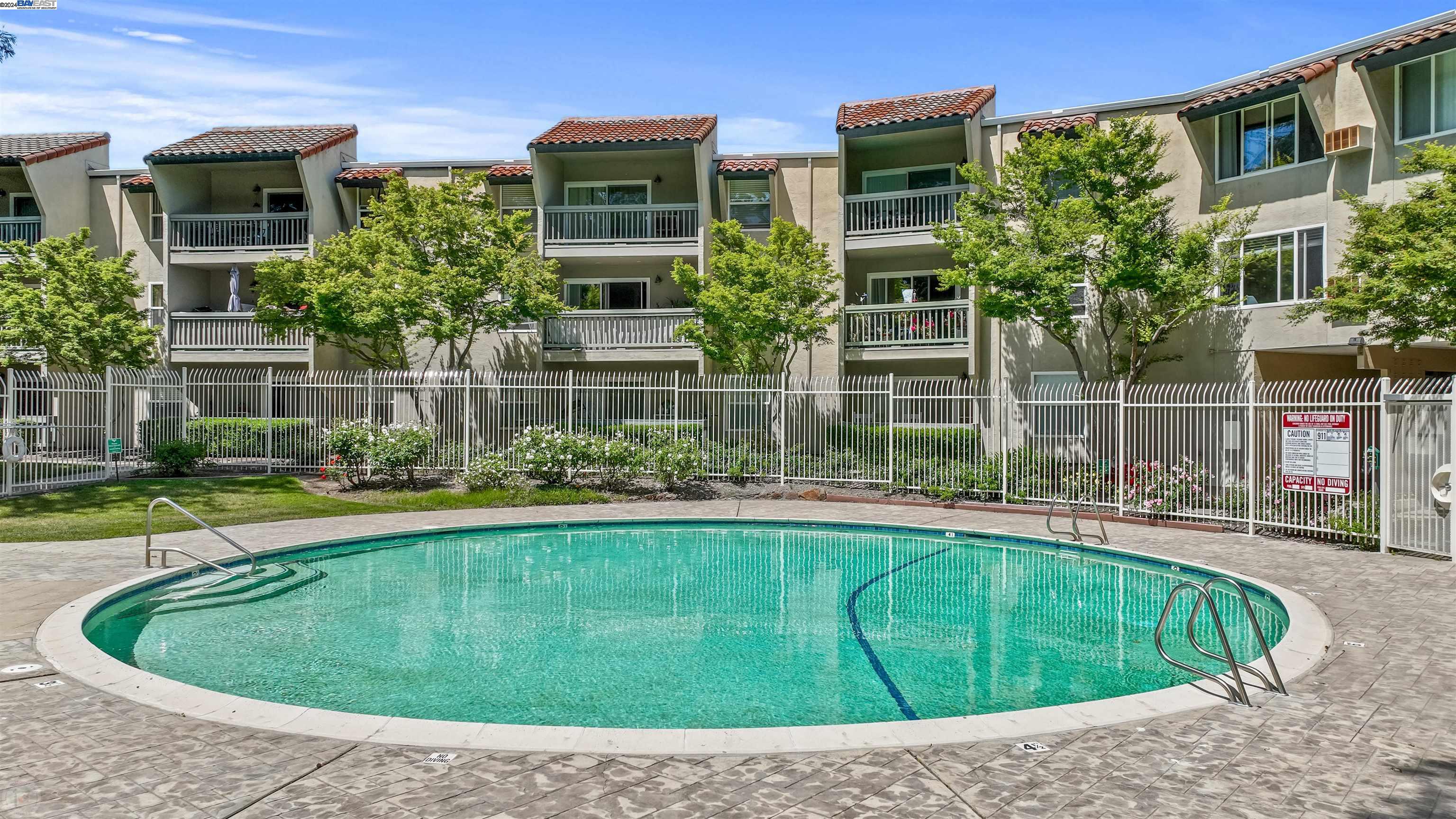 1087 Murrieta Blvd # 342