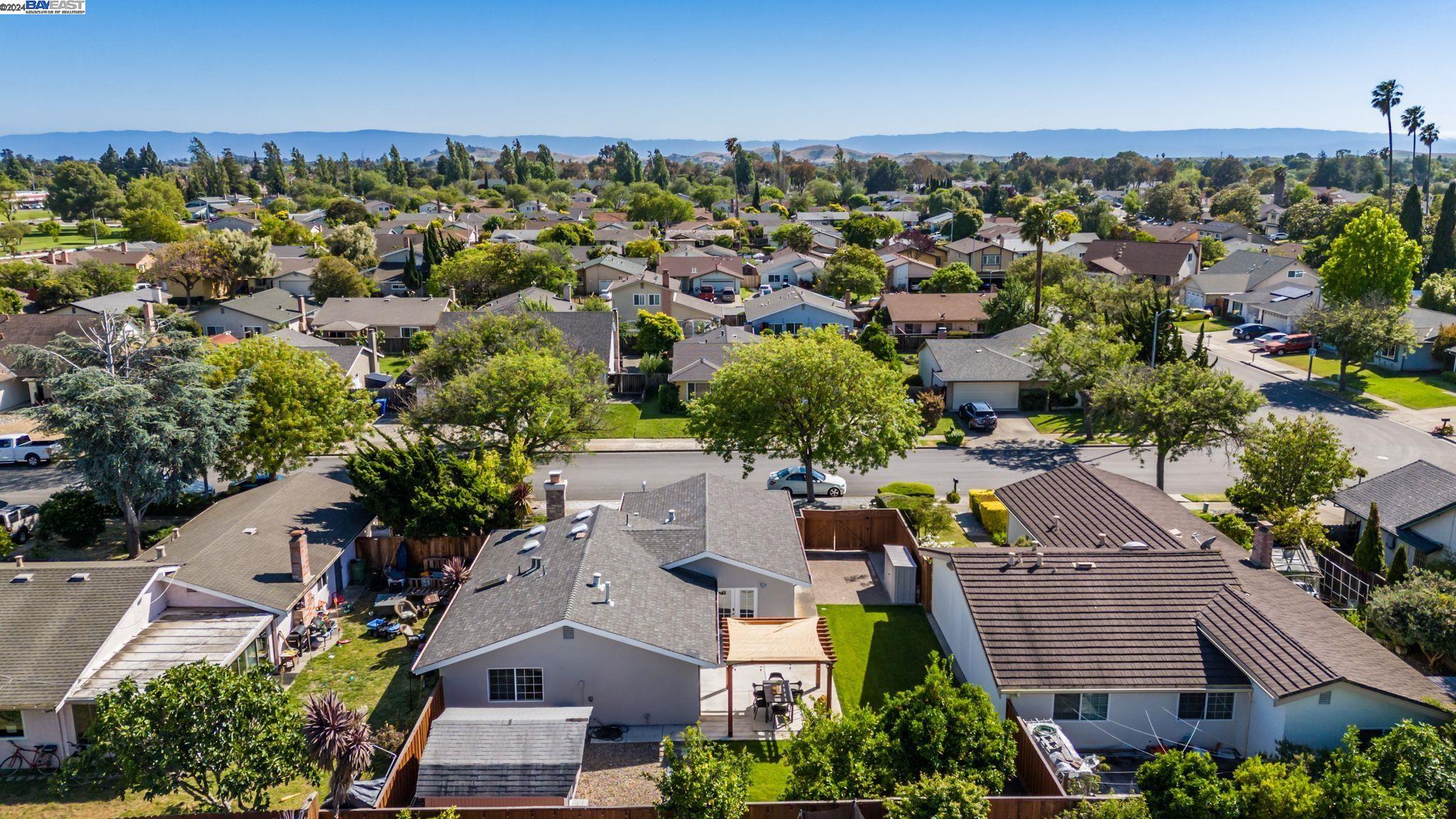 32488 Lake Chabot St