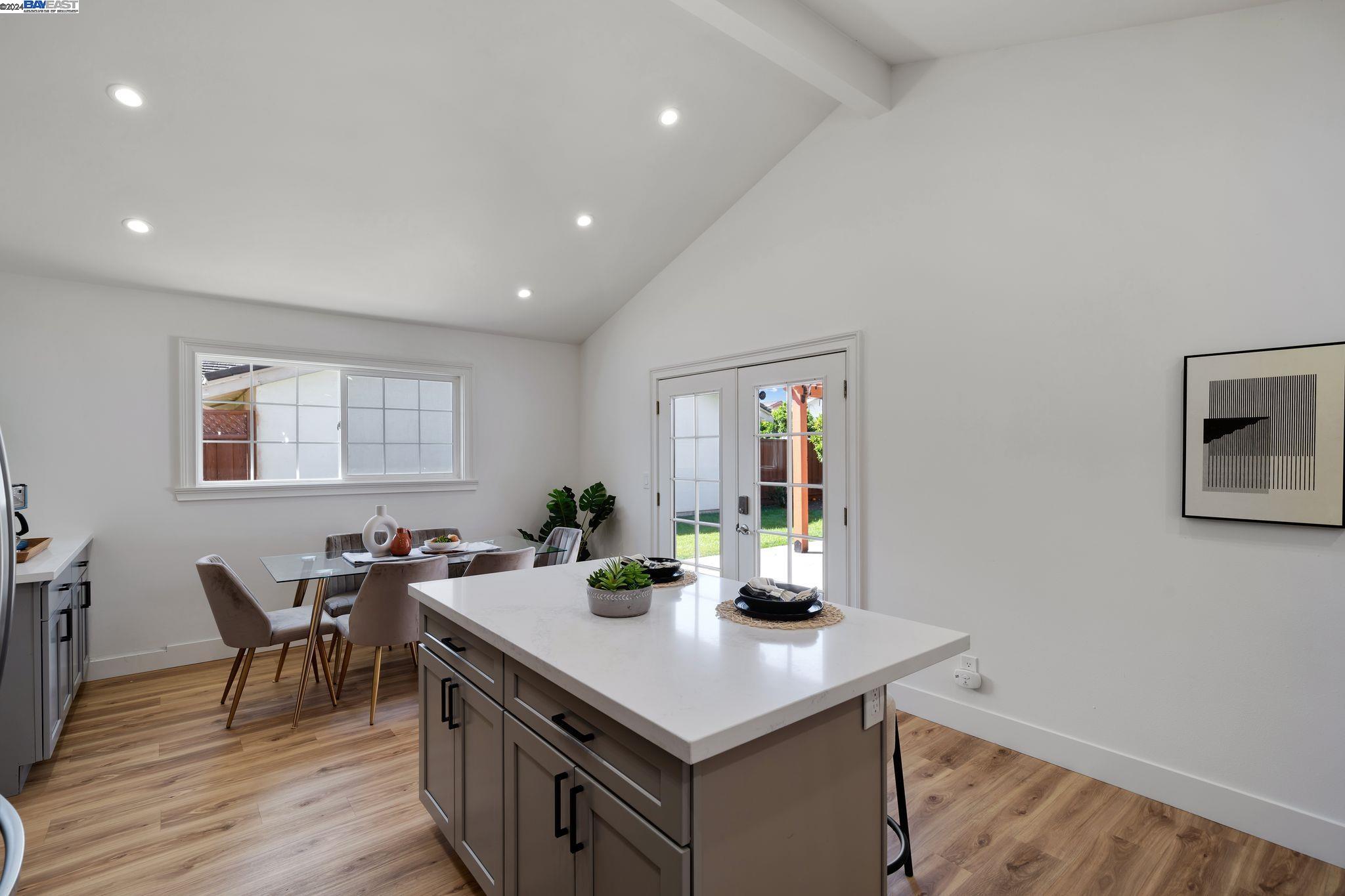 32488 Lake Chabot St