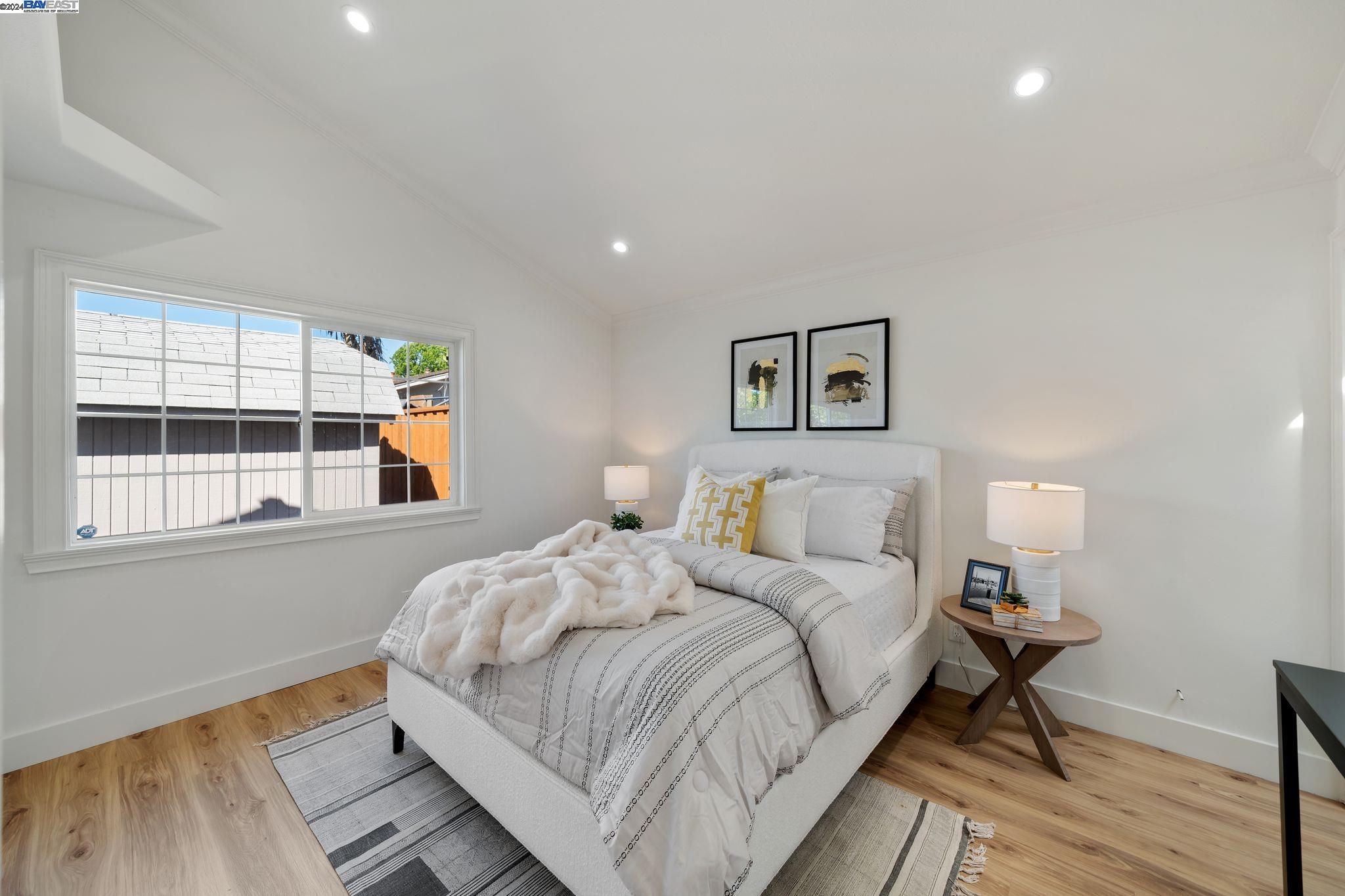 32488 Lake Chabot St