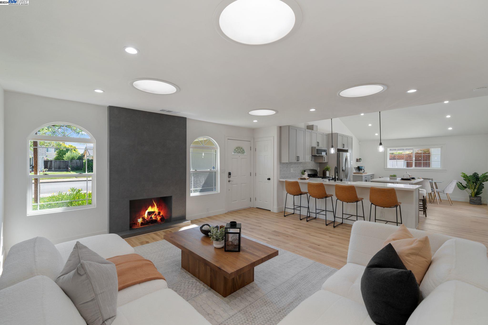 32488 Lake Chabot St