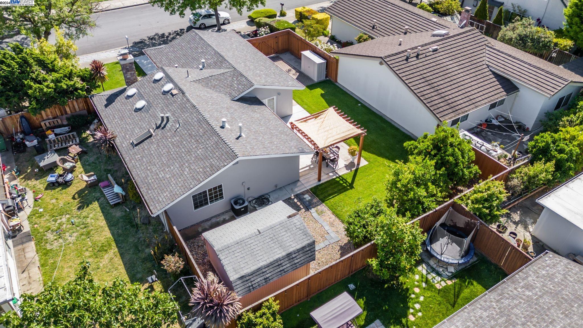 32488 Lake Chabot St