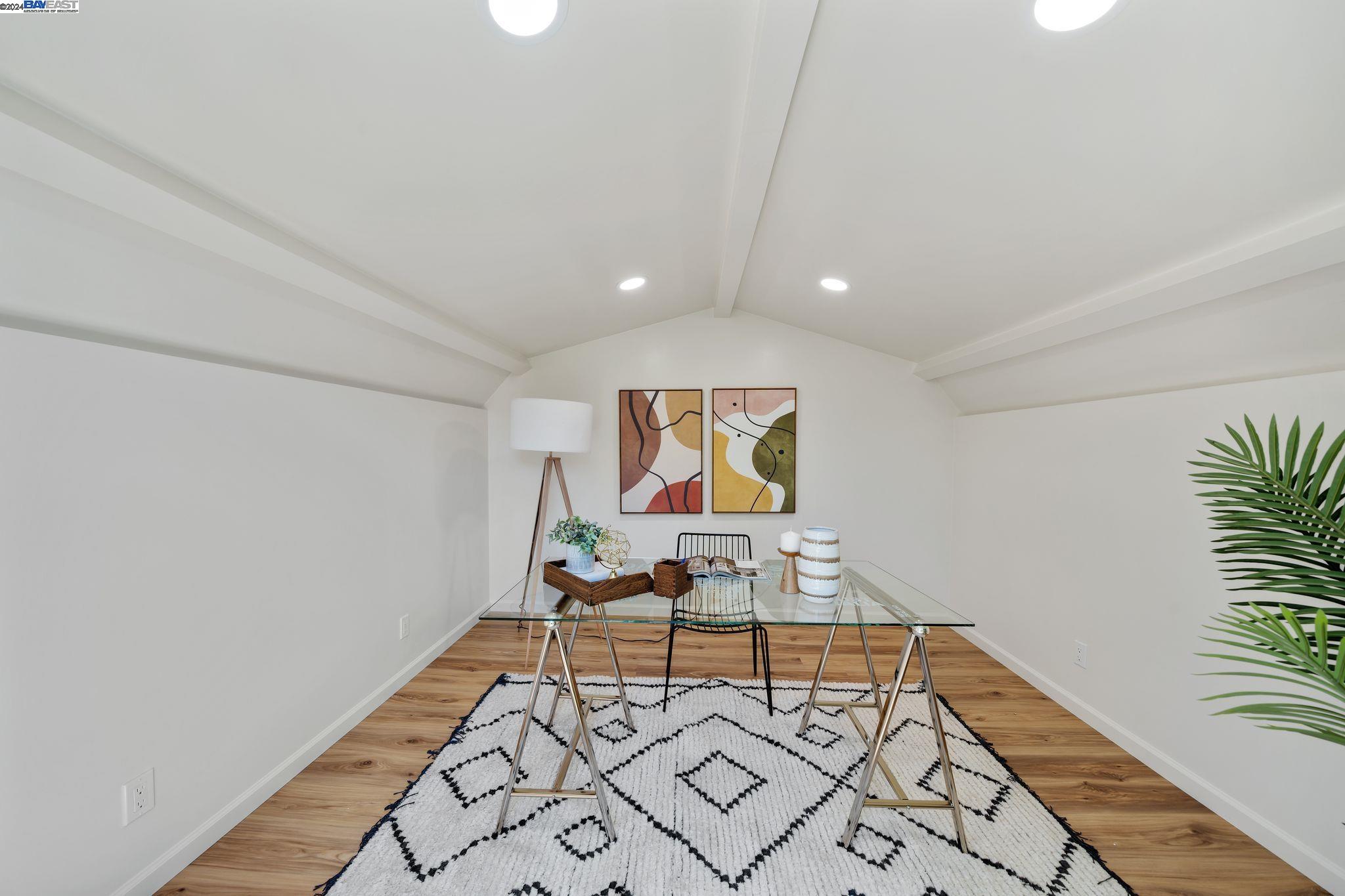 32488 Lake Chabot St