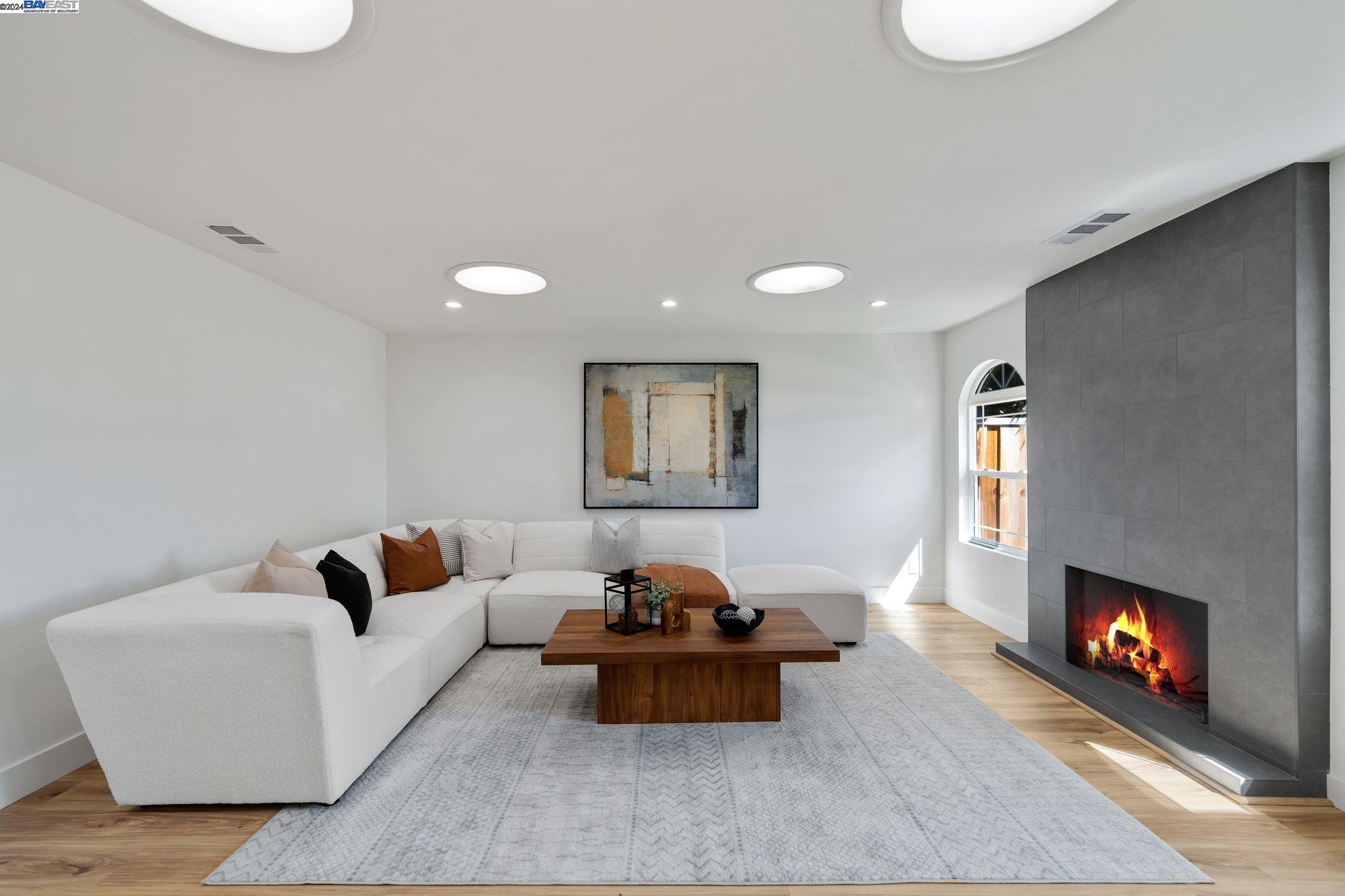 32488 Lake Chabot St