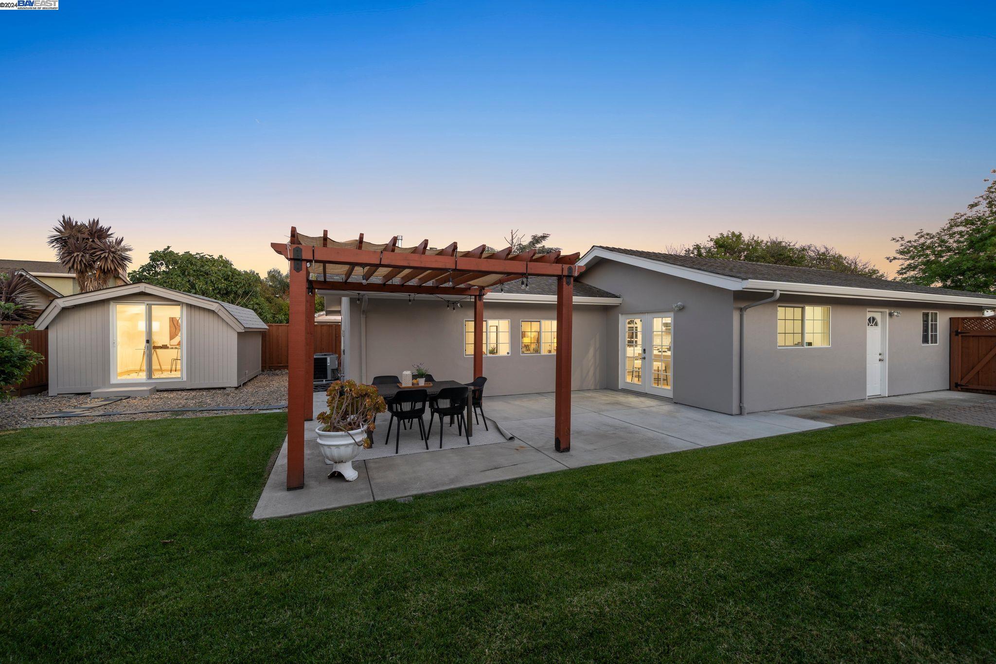 32488 Lake Chabot St