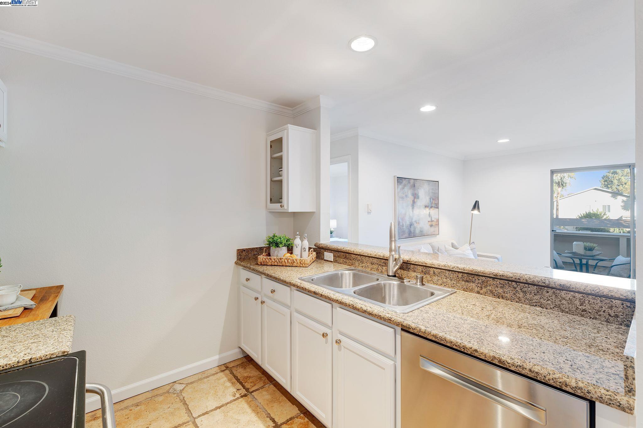 3284 Red Cedar Ter