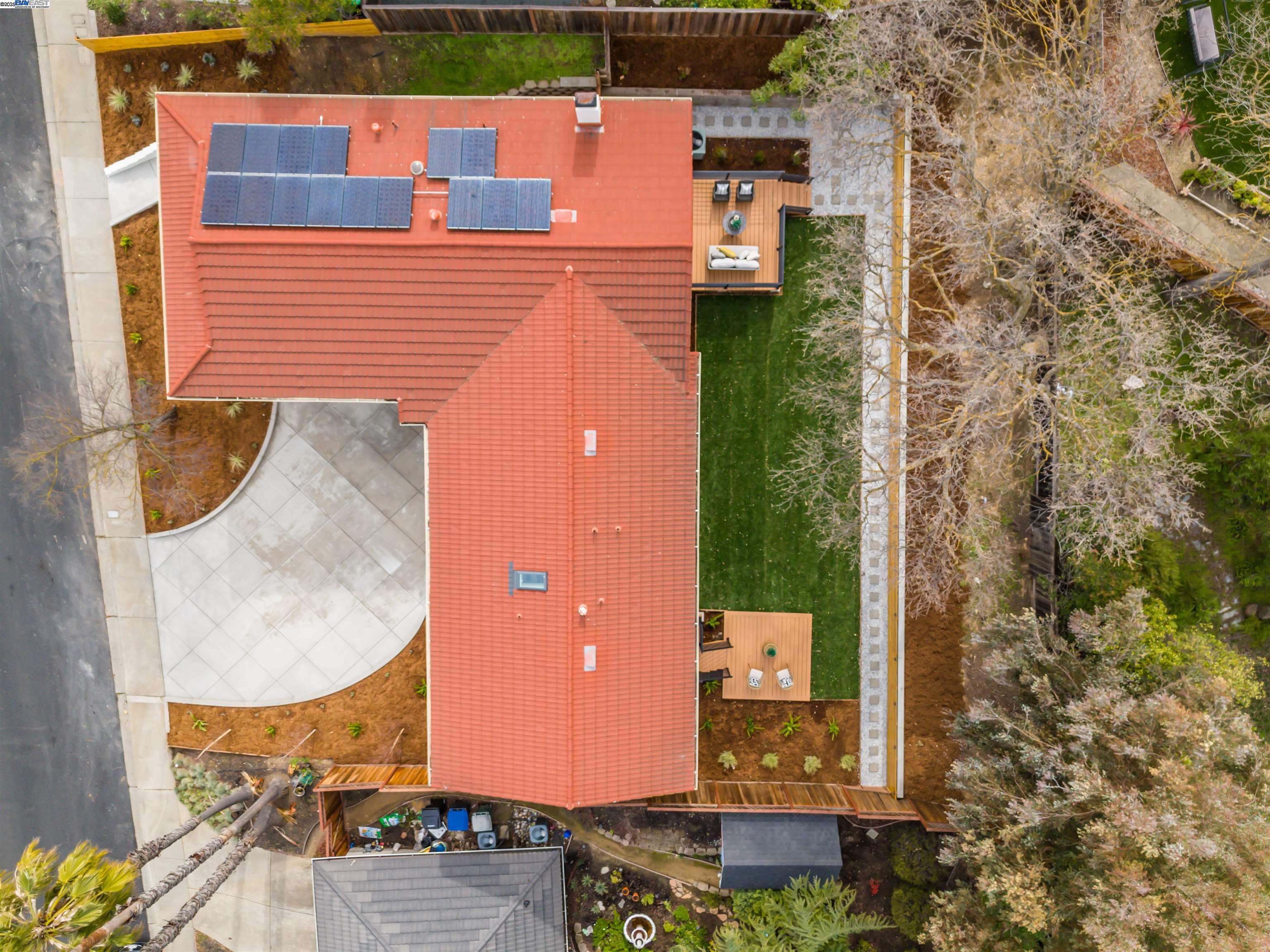4253 Mirador Dr
