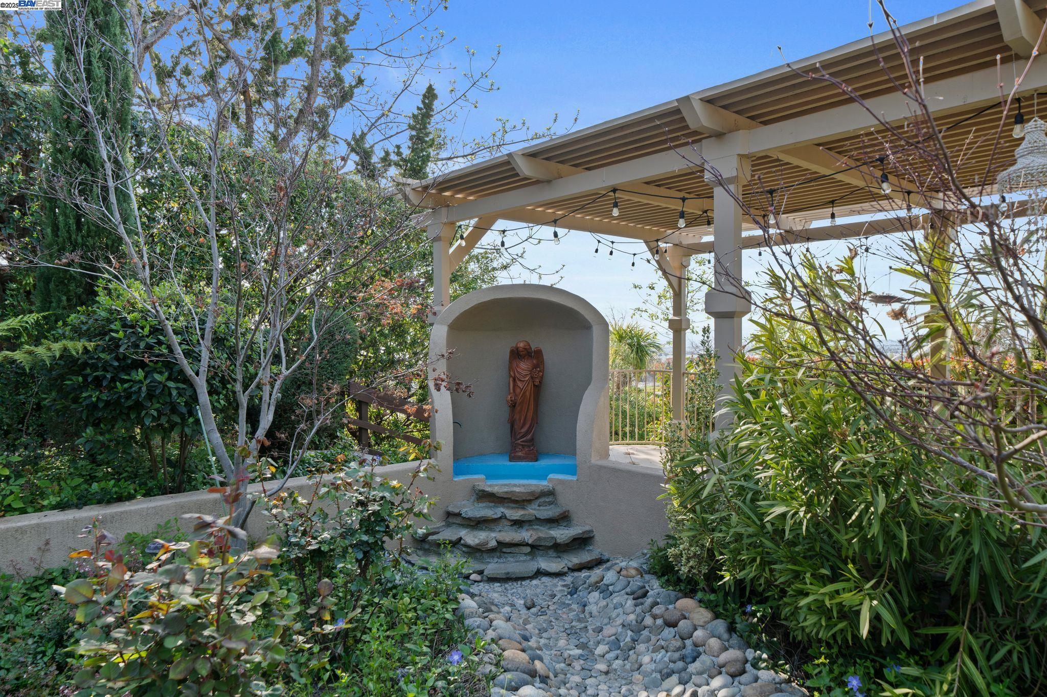 46925 Aloe Court