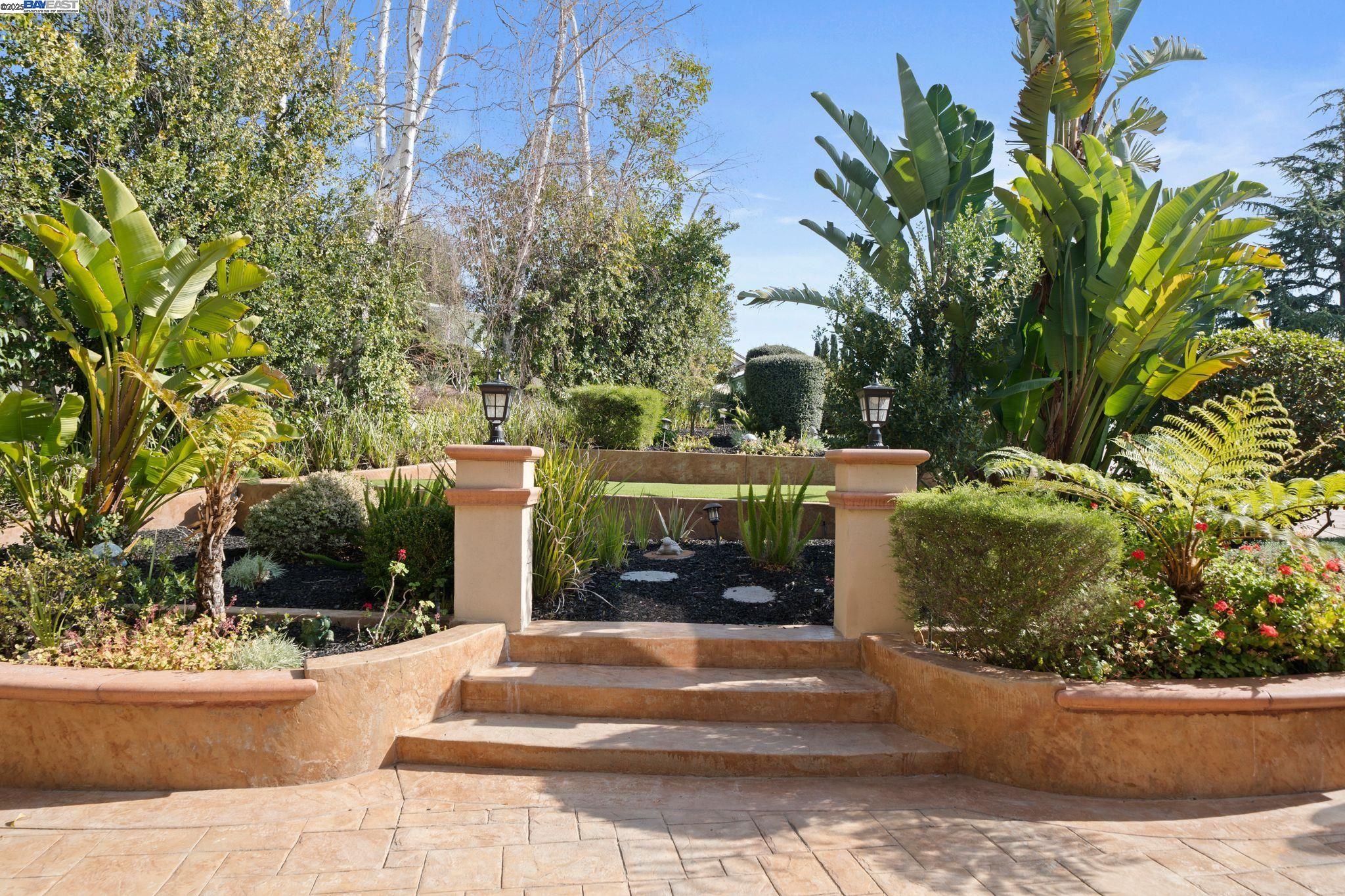 46925 Aloe Court