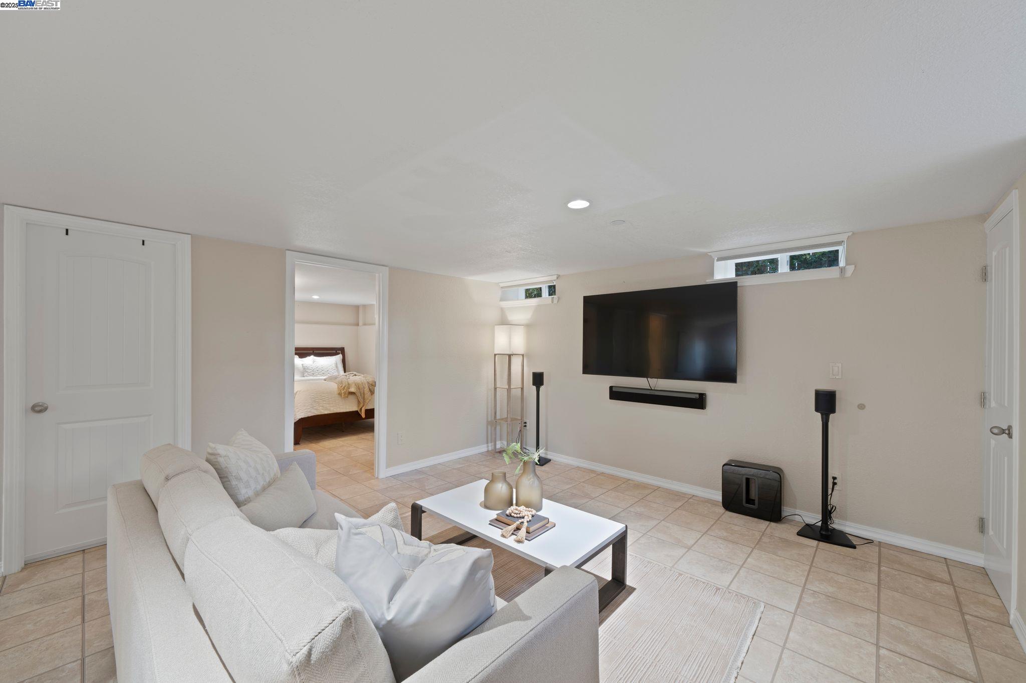 46925 Aloe Court