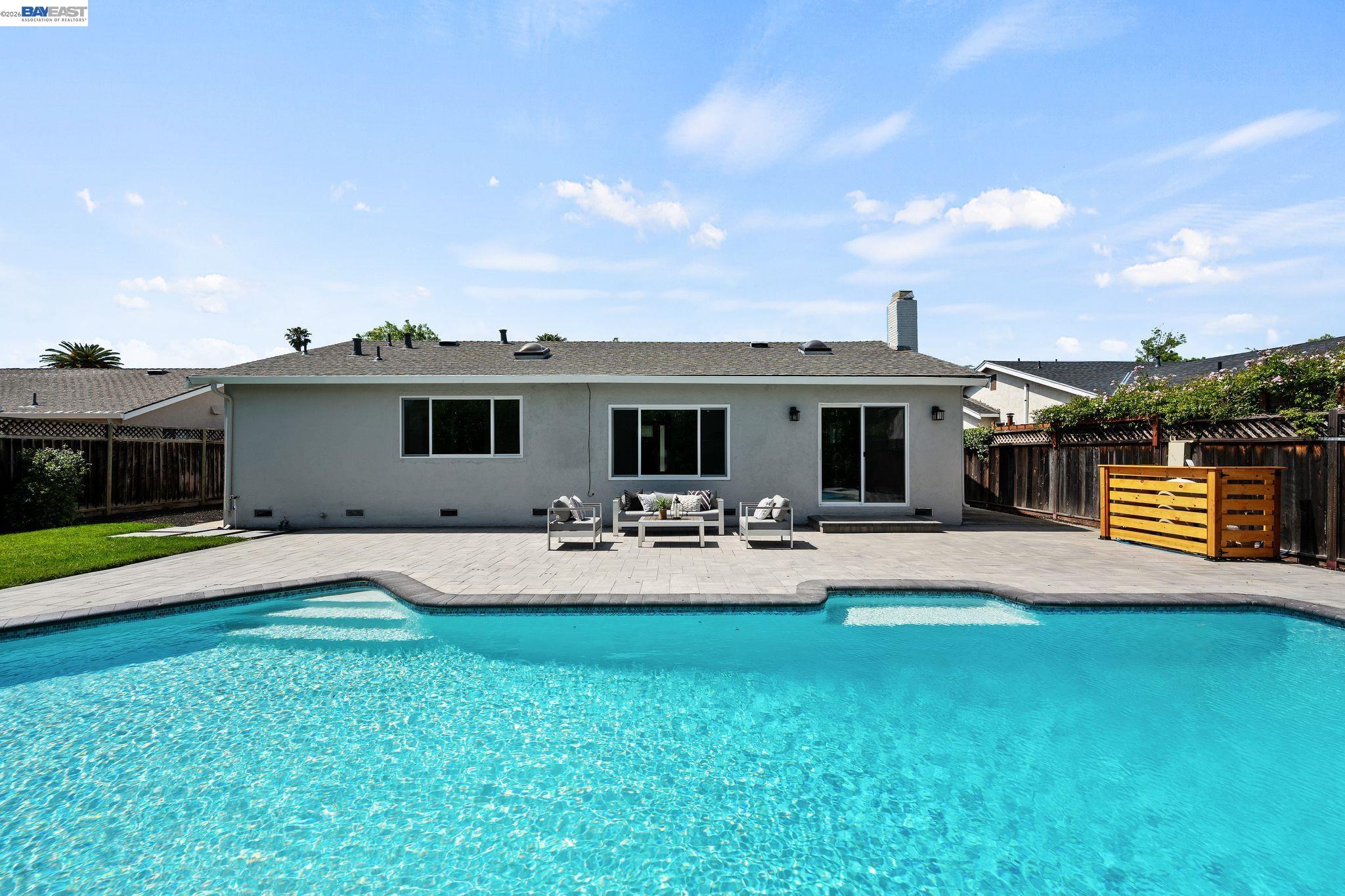 35279 Farnham Dr