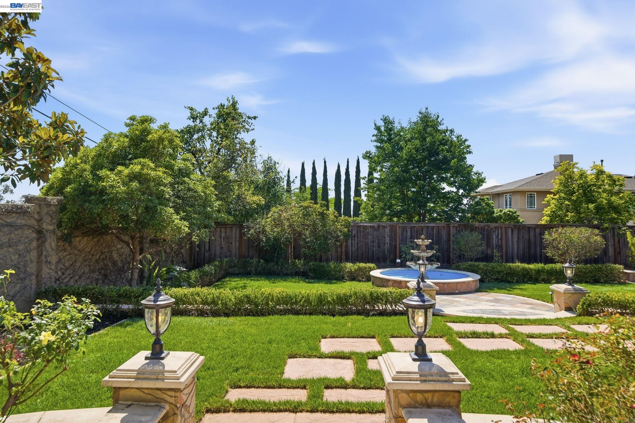263 Mission Tierra Pl