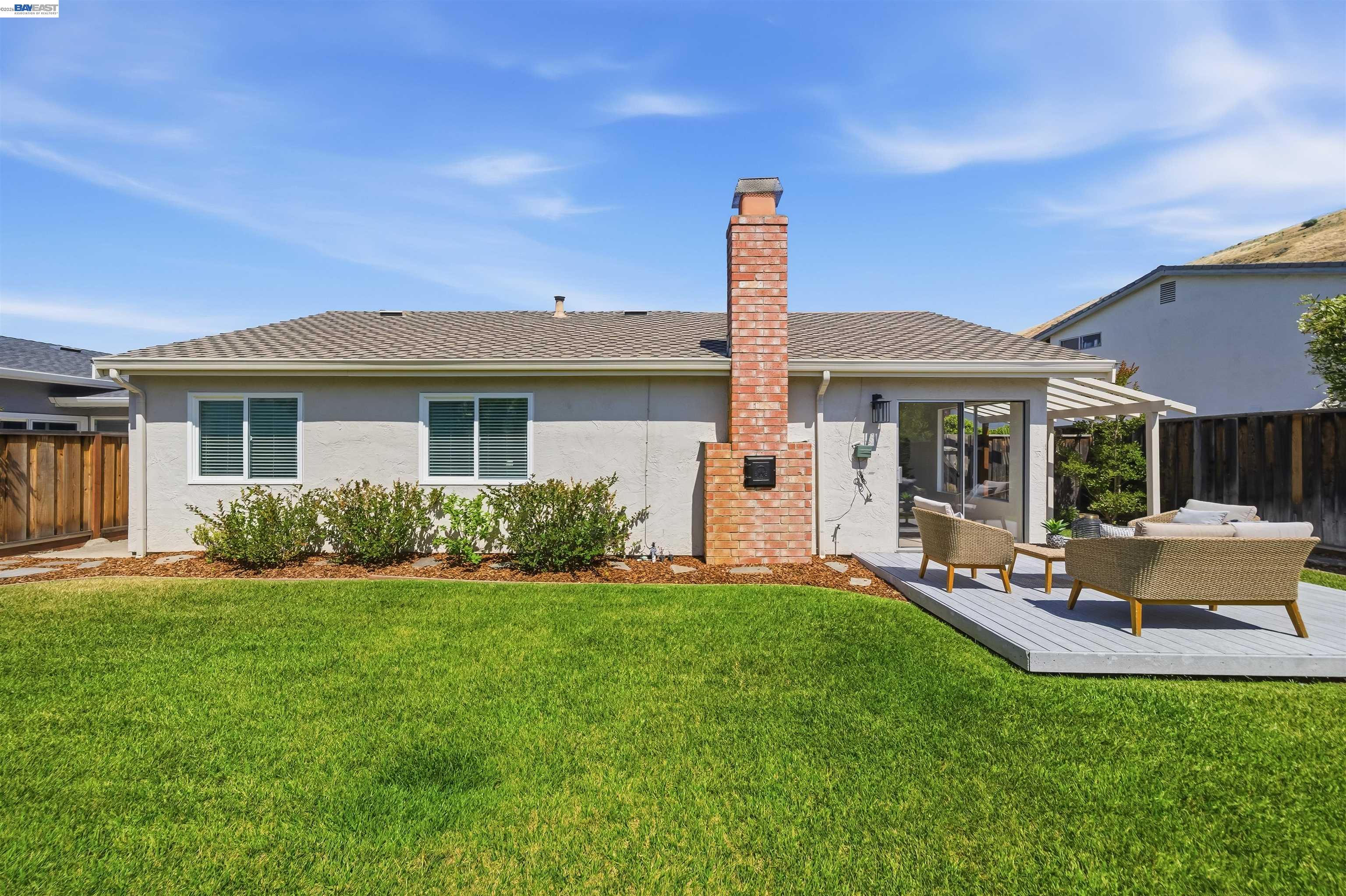 86 Snyder Way