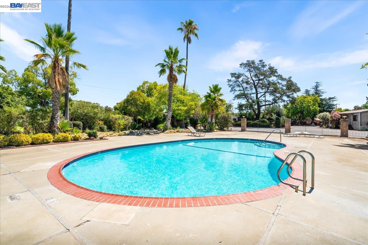 1866 Montecito Circle # 33