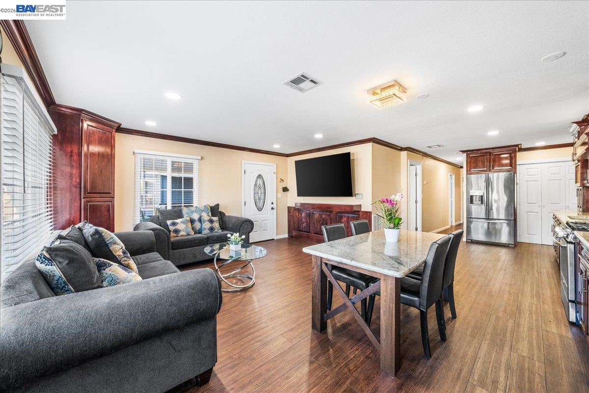 1866 Montecito Circle # 33
