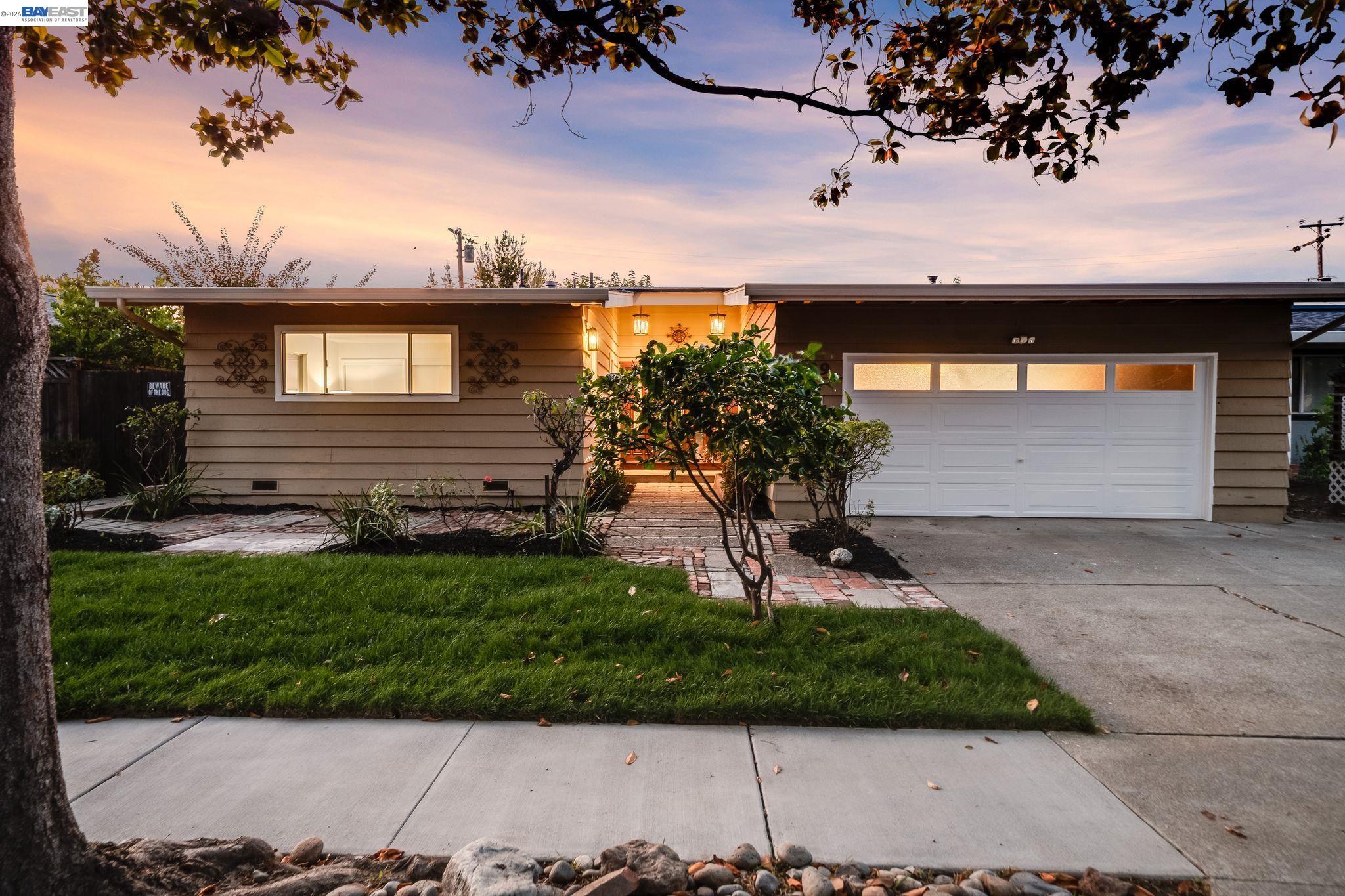 1029 Bonner Ave