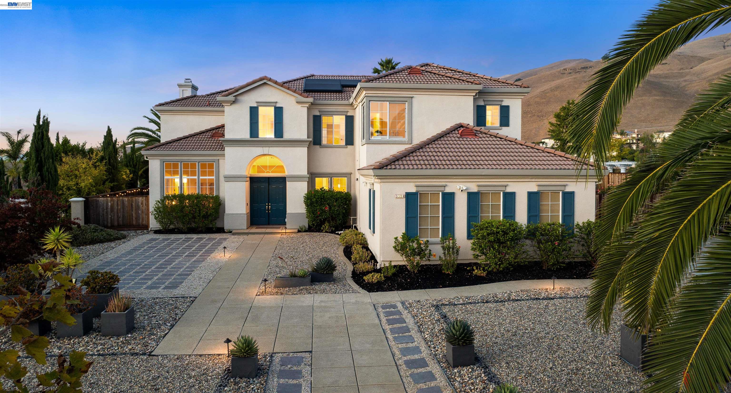 3396 Woodside Ter