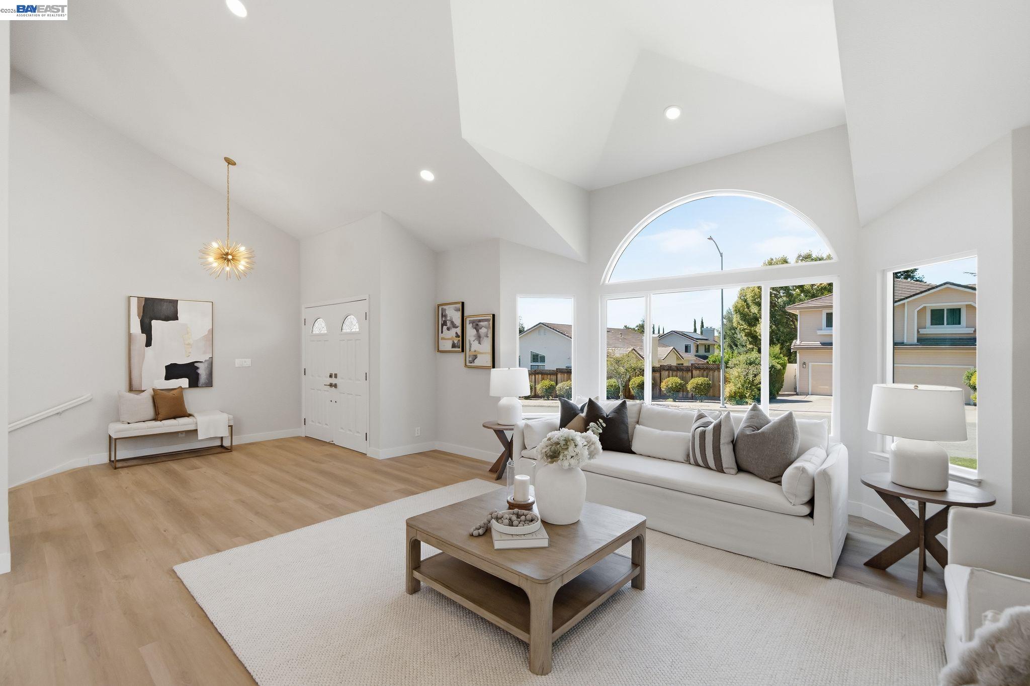 47 Palacio Ct
