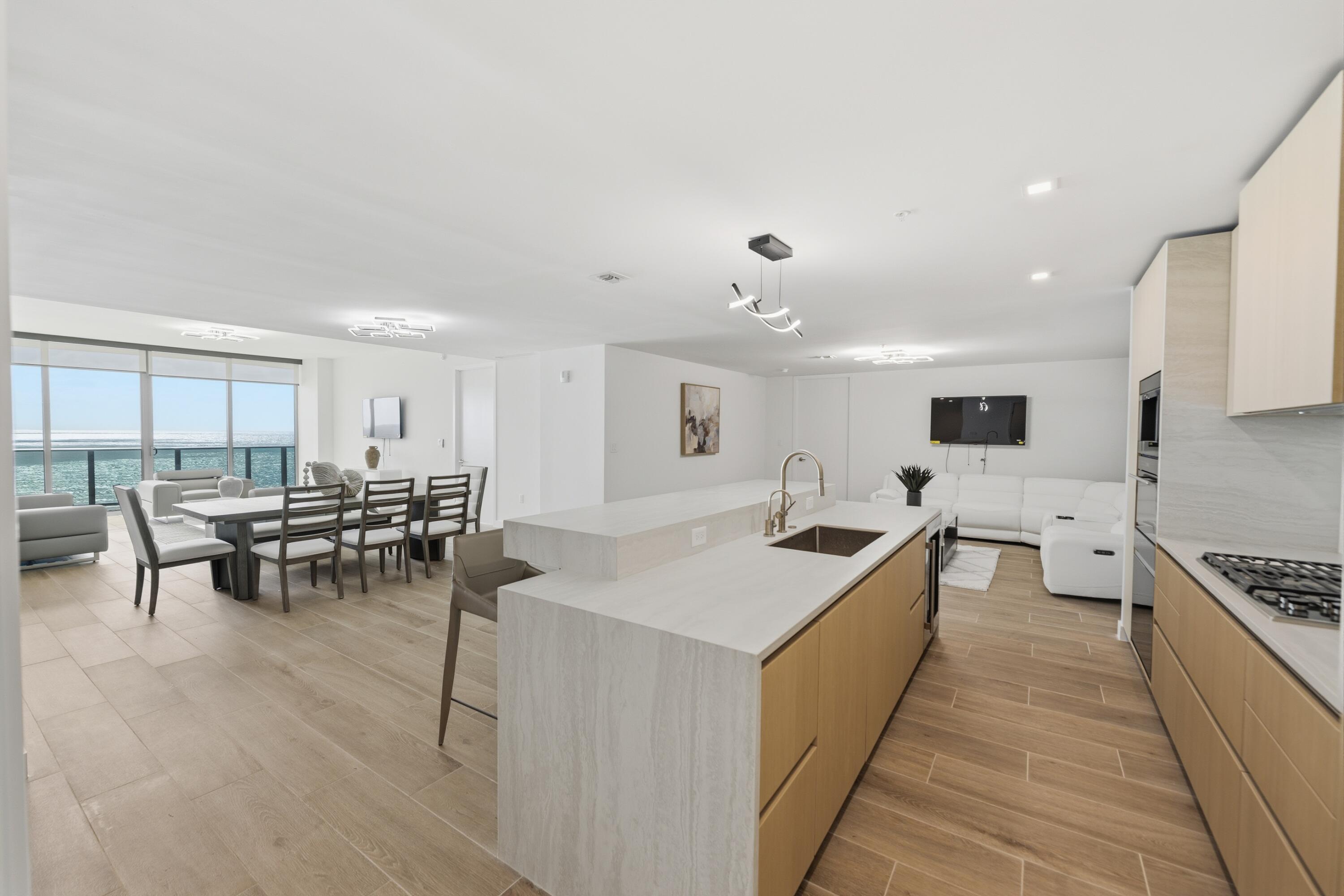 900 N Ocean Boulevard 802