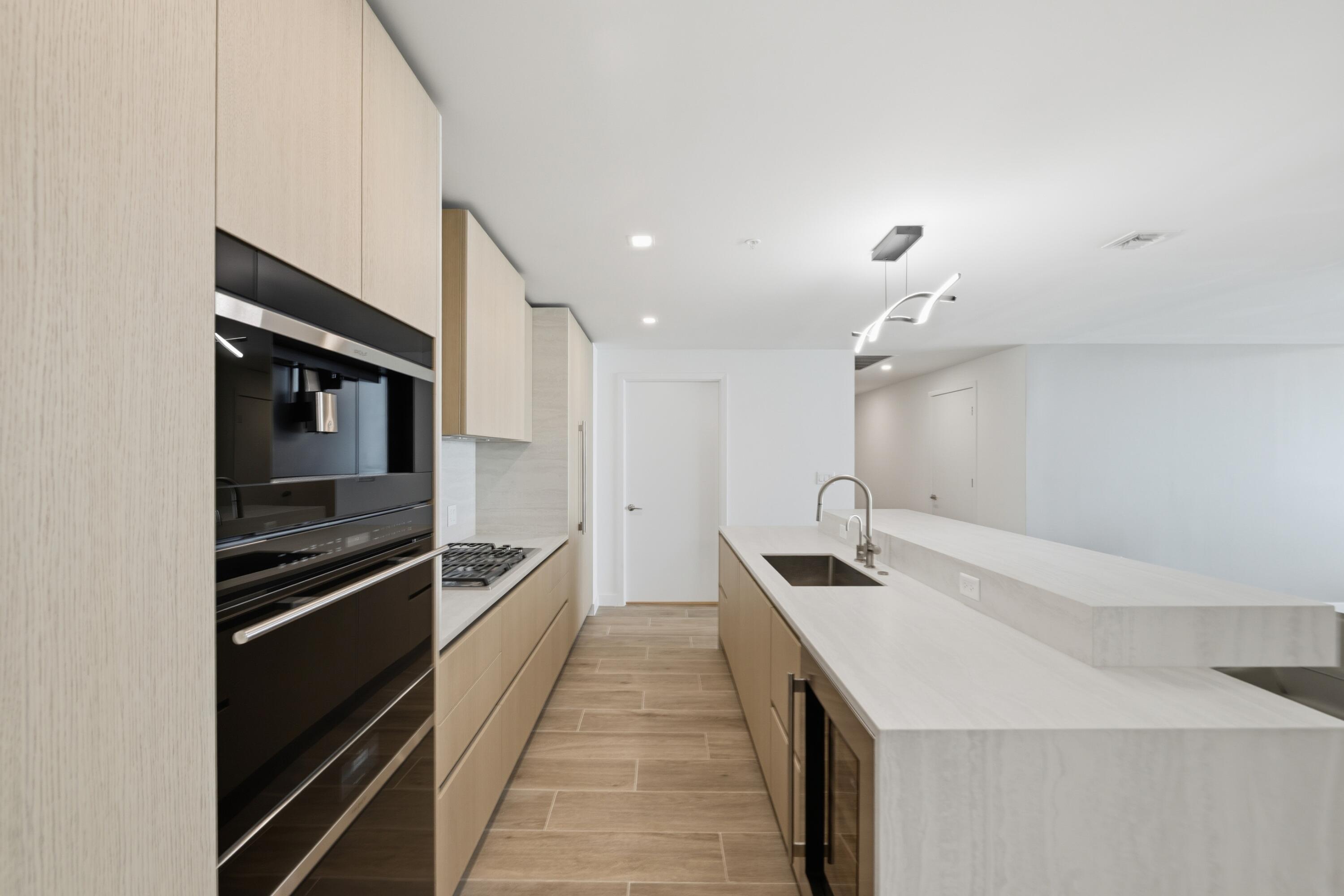 900 N Ocean Boulevard 802