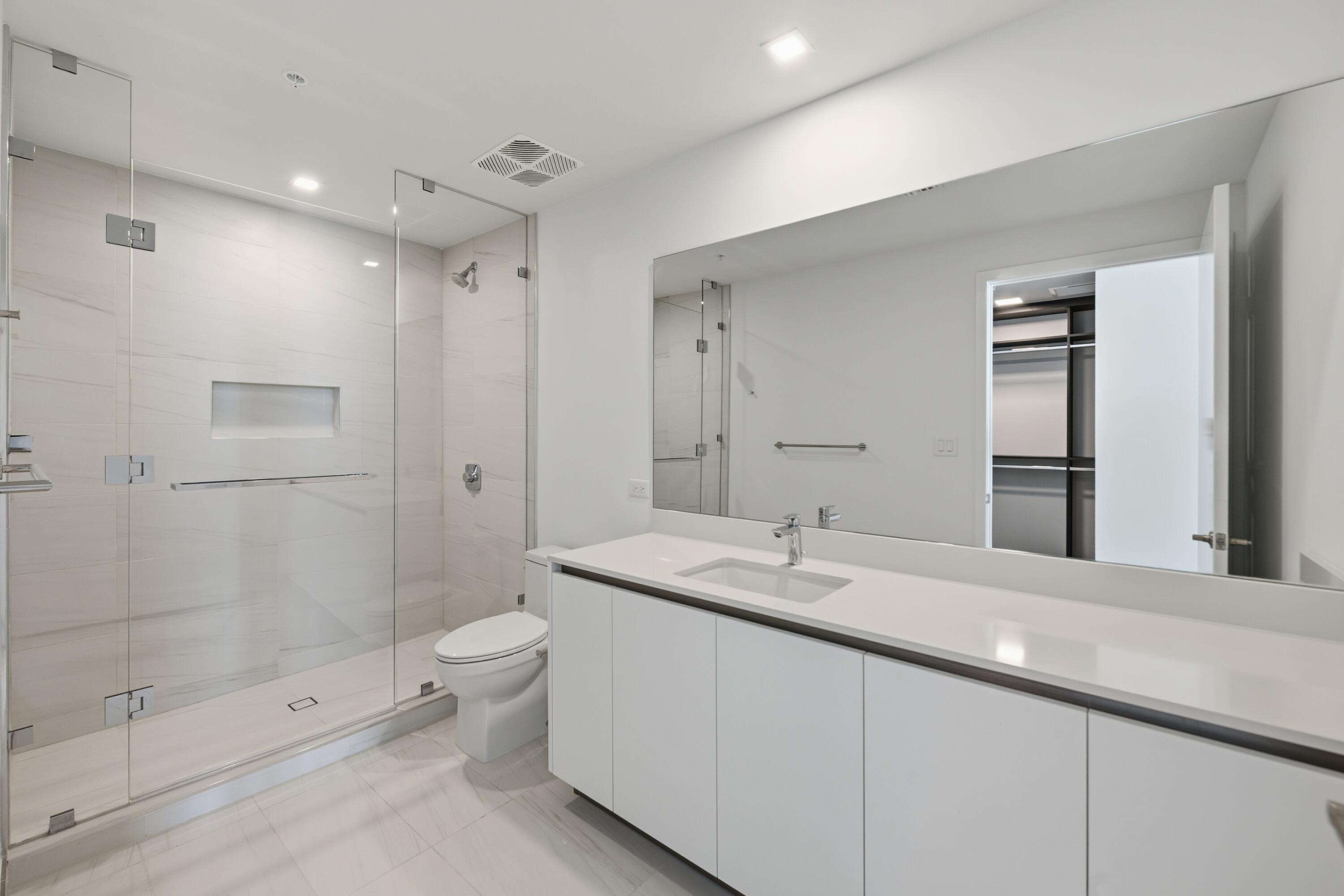 900 N Ocean Boulevard 802