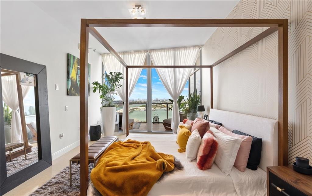 1100 Biscayne Blvd 2803