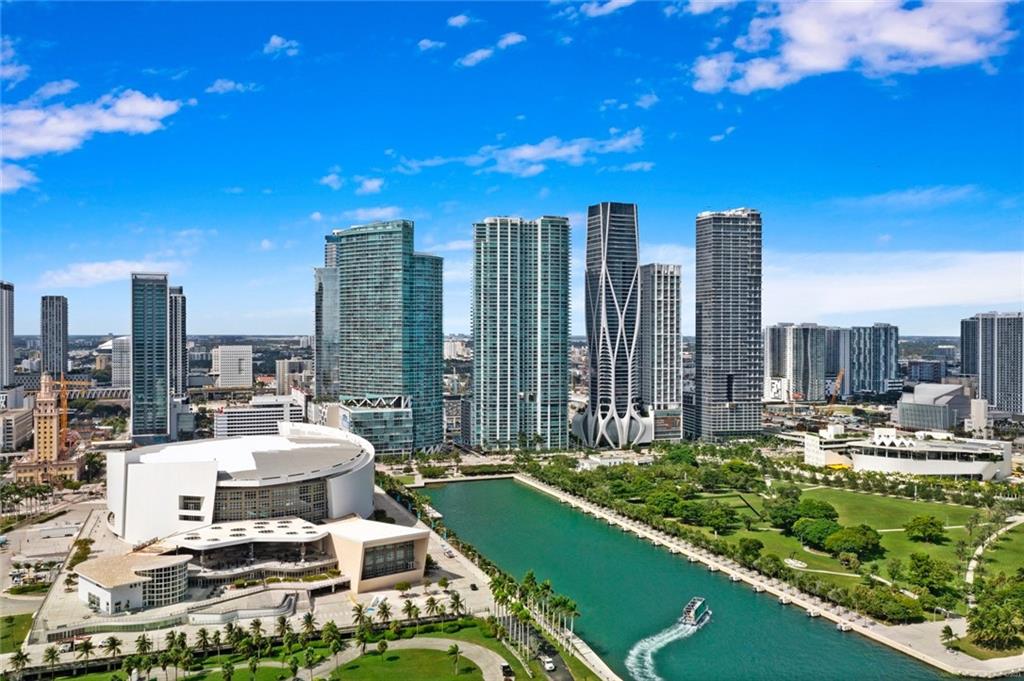 1100 Biscayne Blvd 2803