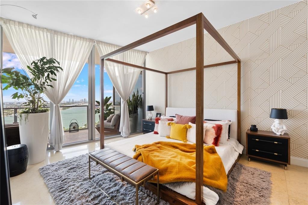 1100 Biscayne Blvd 2803