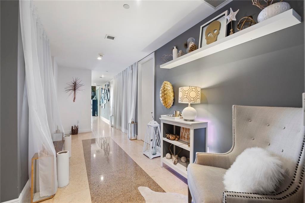 1100 Biscayne Blvd 2803