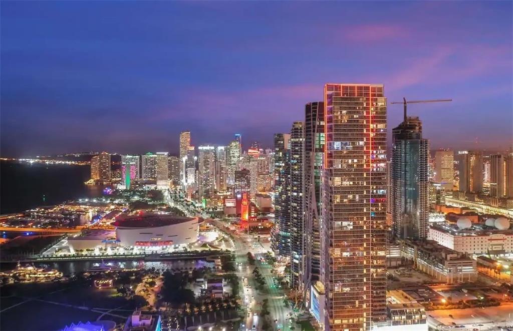 1100 Biscayne Blvd 2803