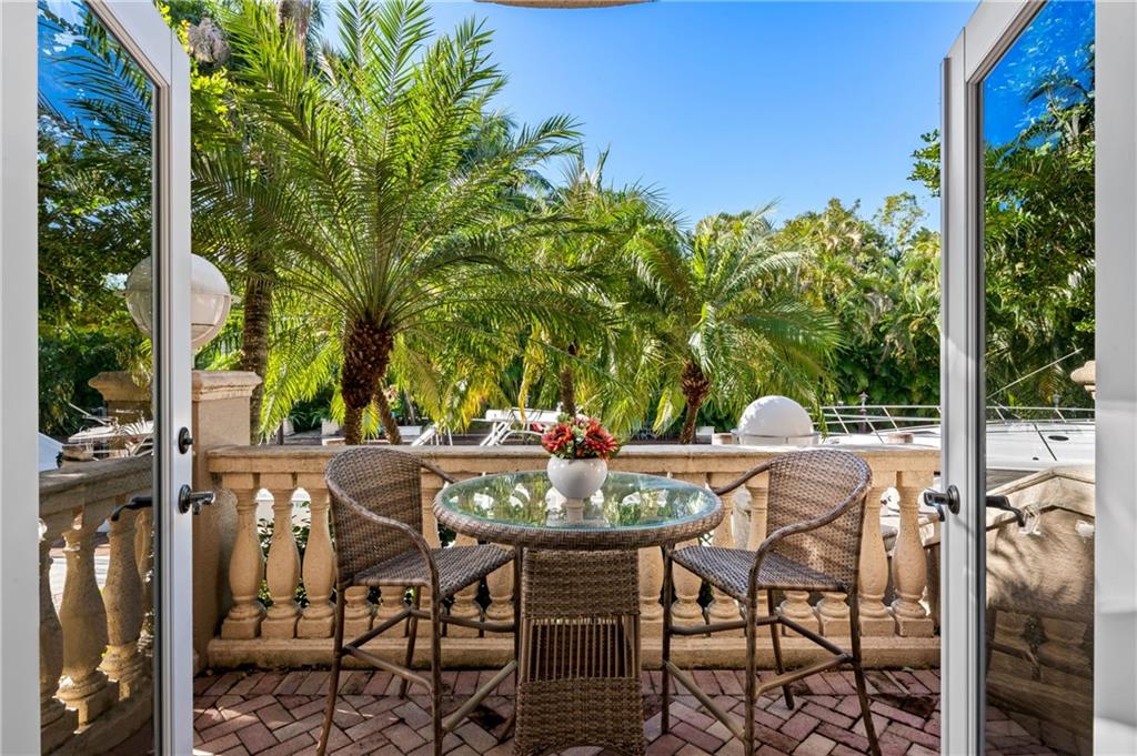 313 Tarpon Drive 313