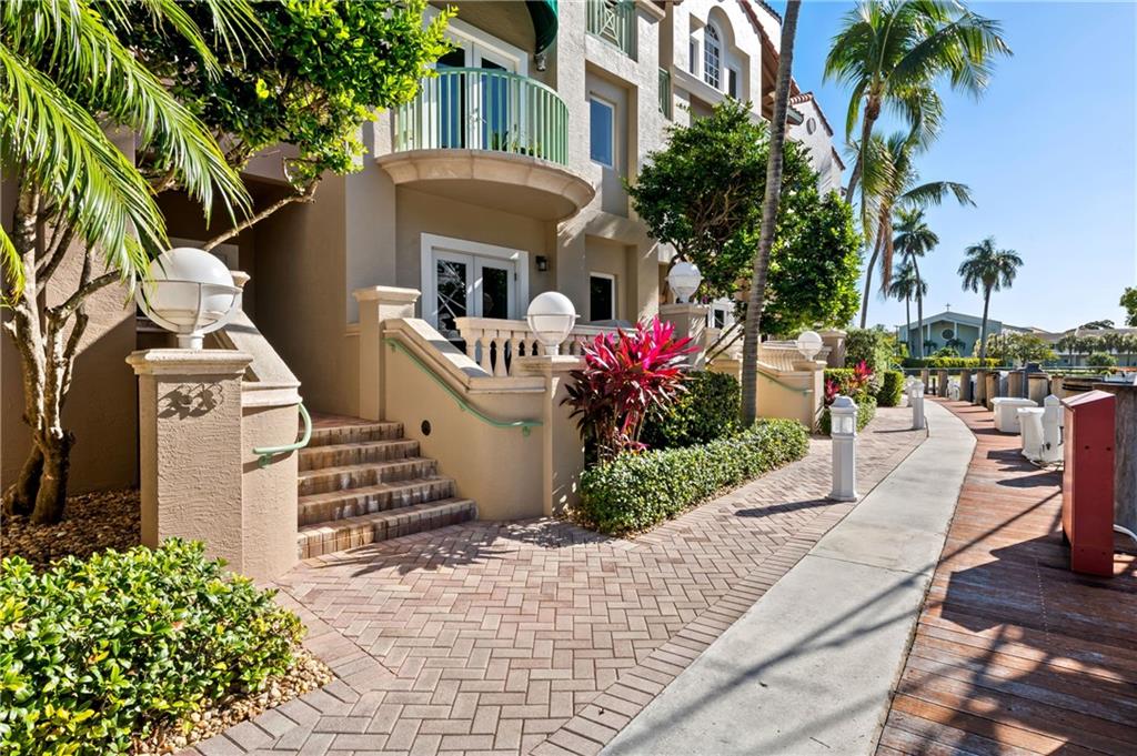 313 Tarpon Drive 313