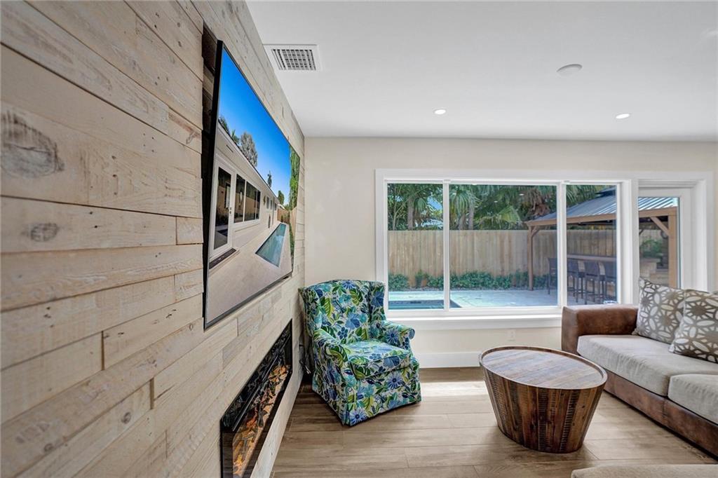 276 Allenwood Dr
