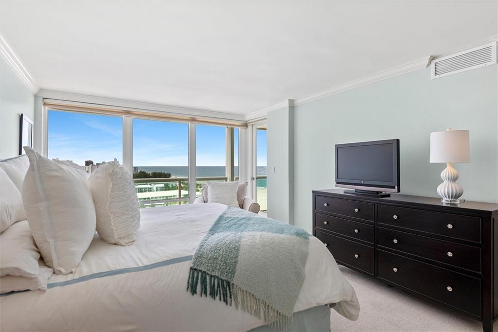 2100 S Ocean Lane 1703