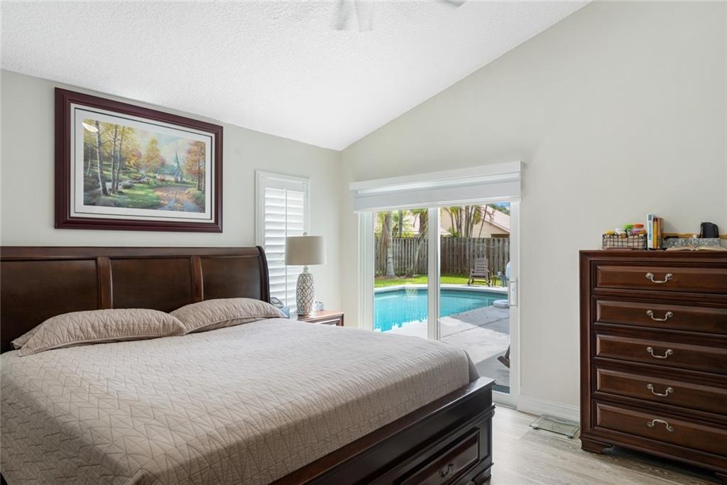 10391 NW 18th Mnr