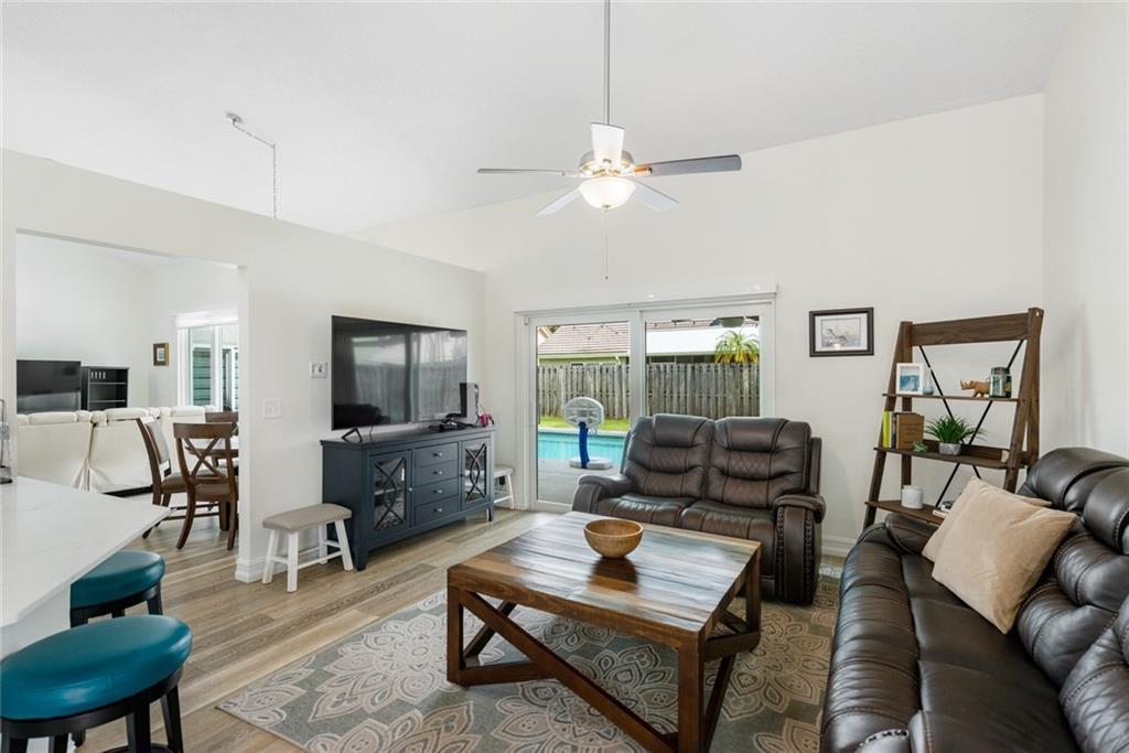 10391 NW 18th Mnr