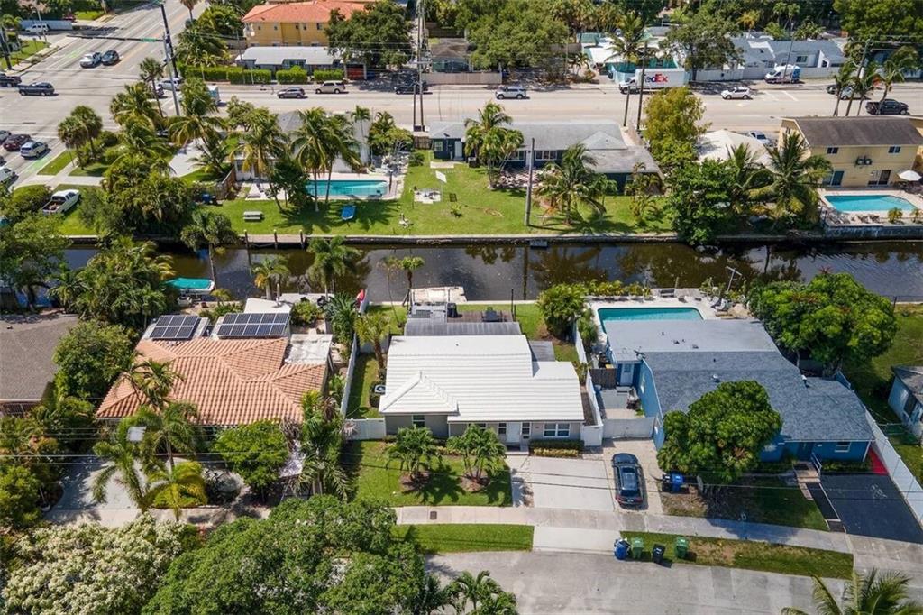 412 SW 11th Ct