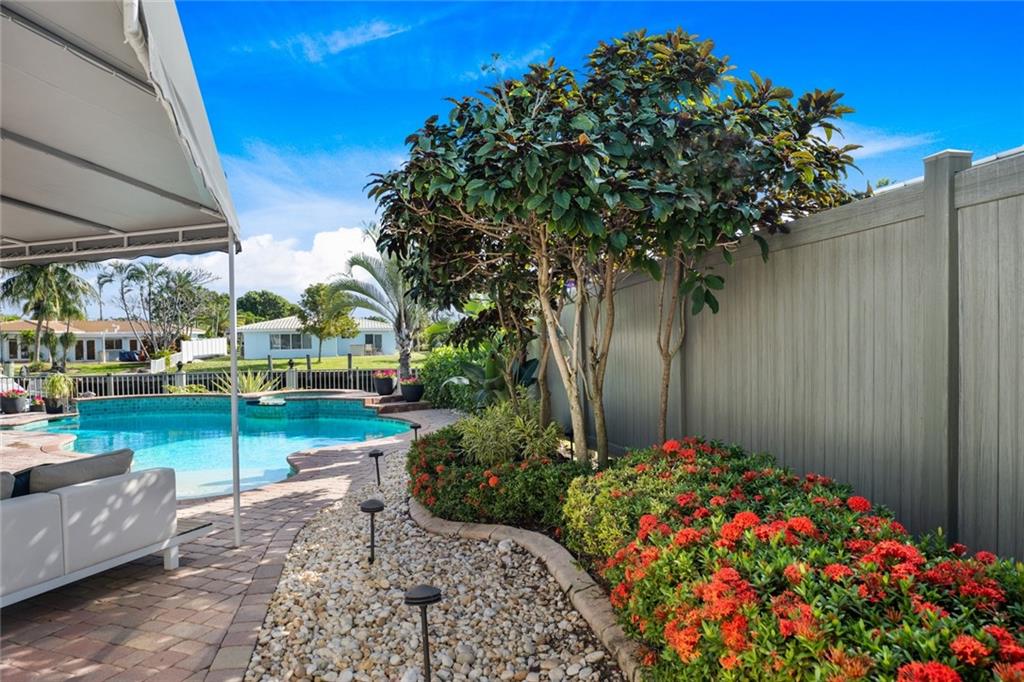 410 SE 5th Ter