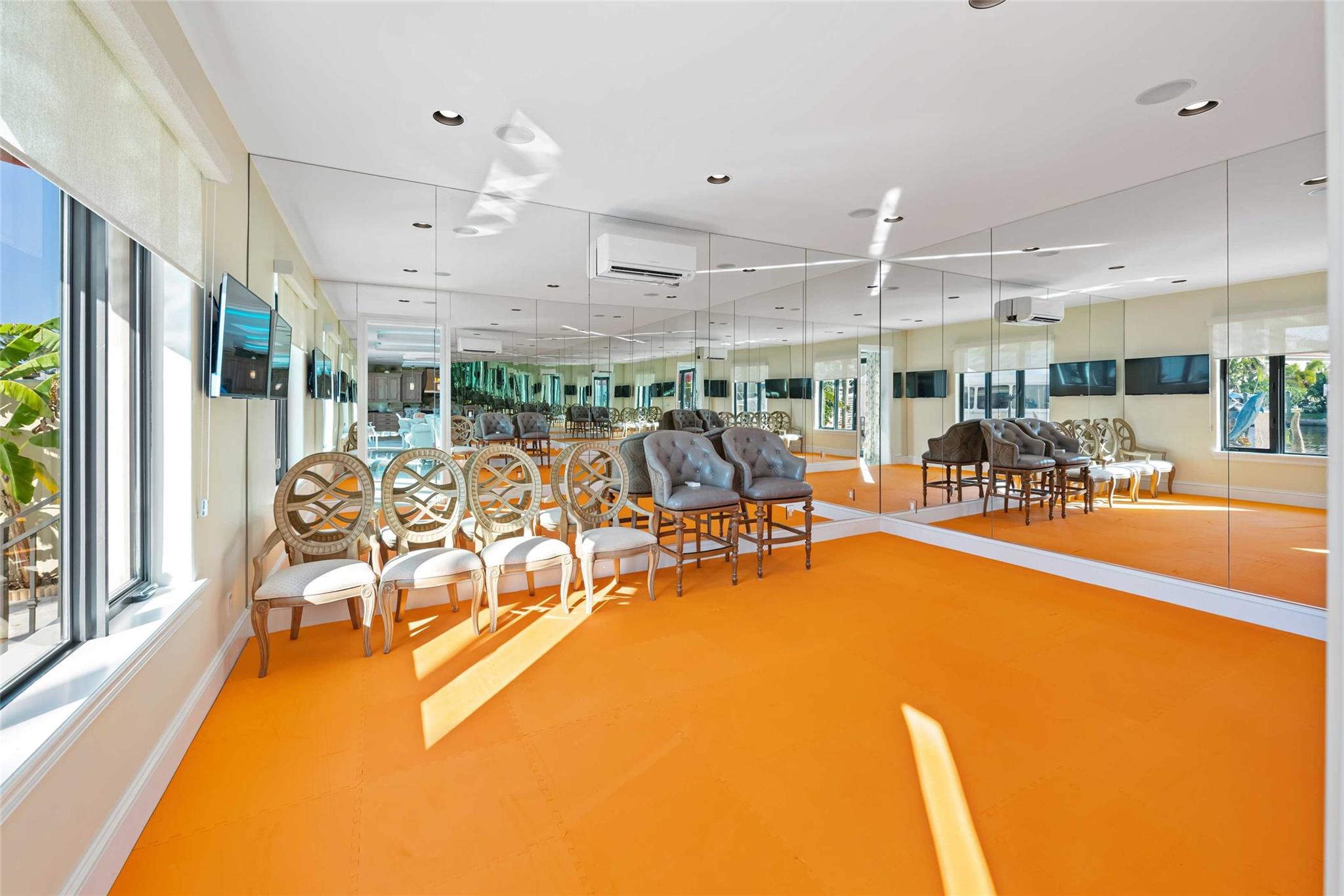 1265 Seminole Dr
