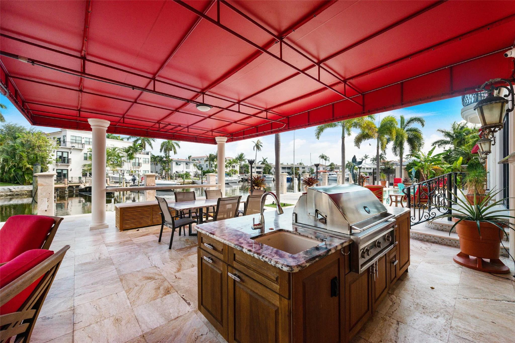 1265 Seminole Dr