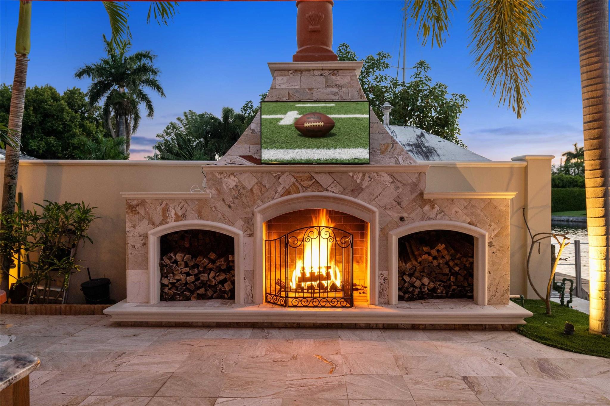 1265 Seminole Dr