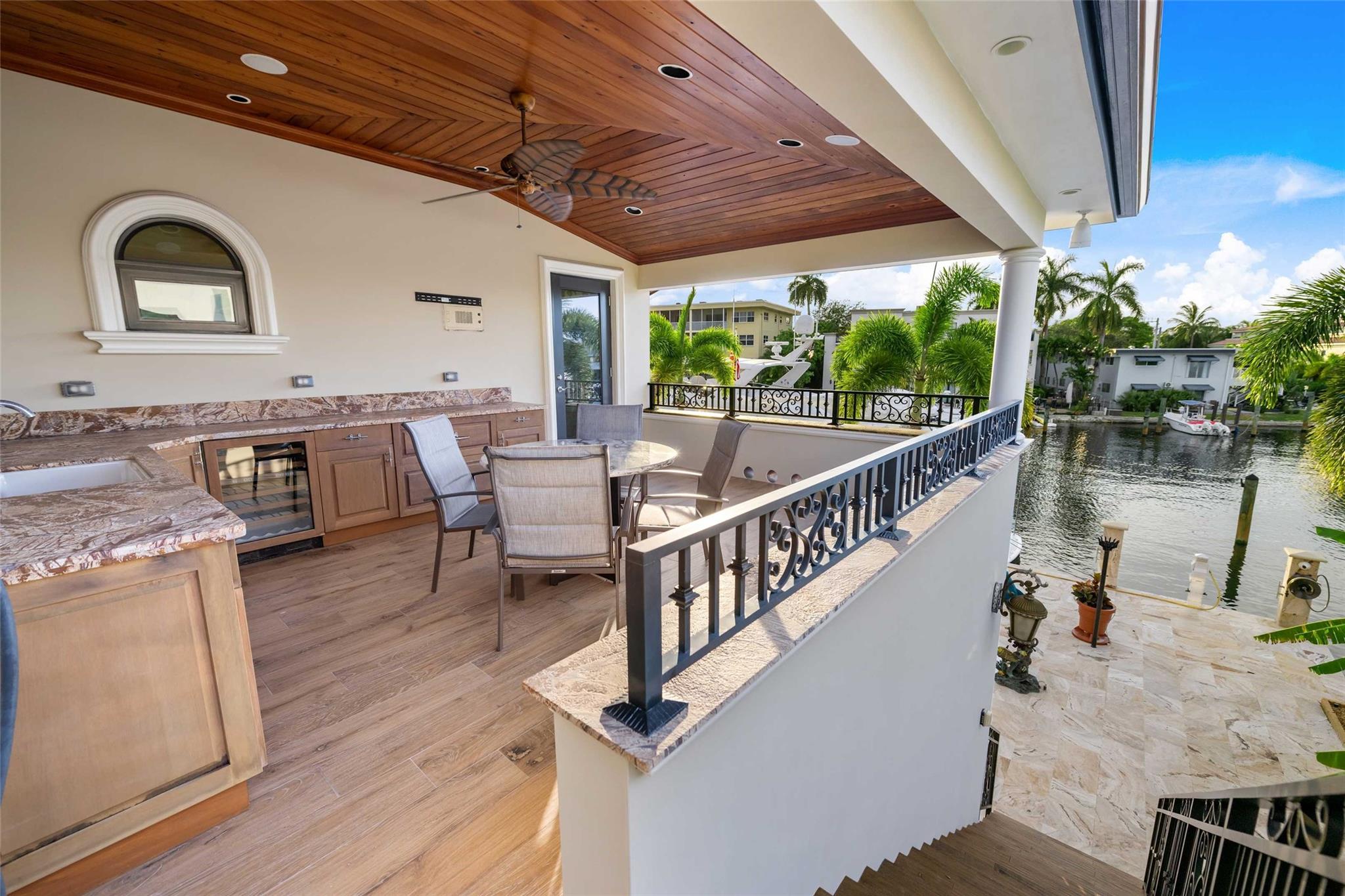 1265 Seminole Dr