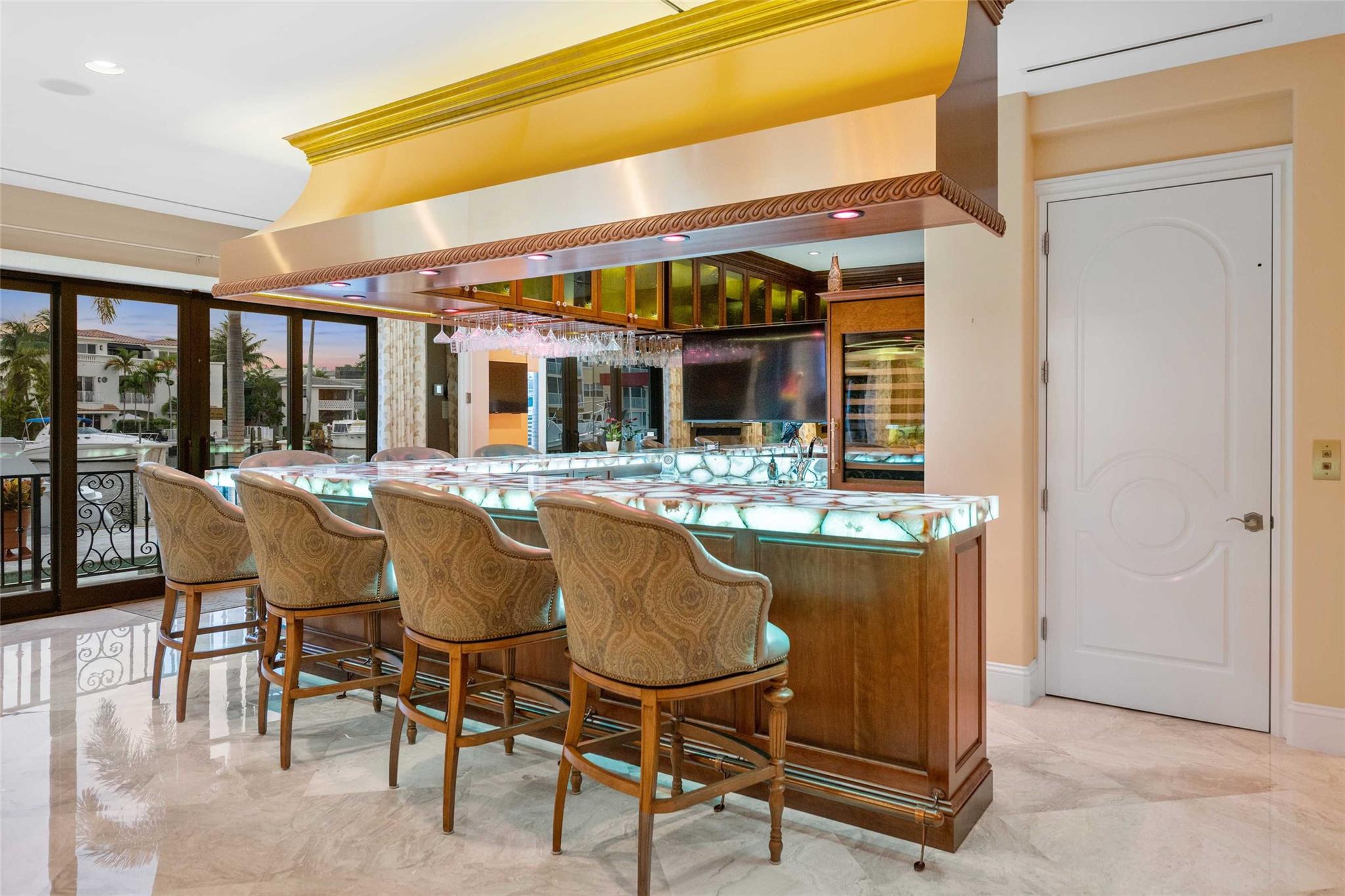 1265 Seminole Dr
