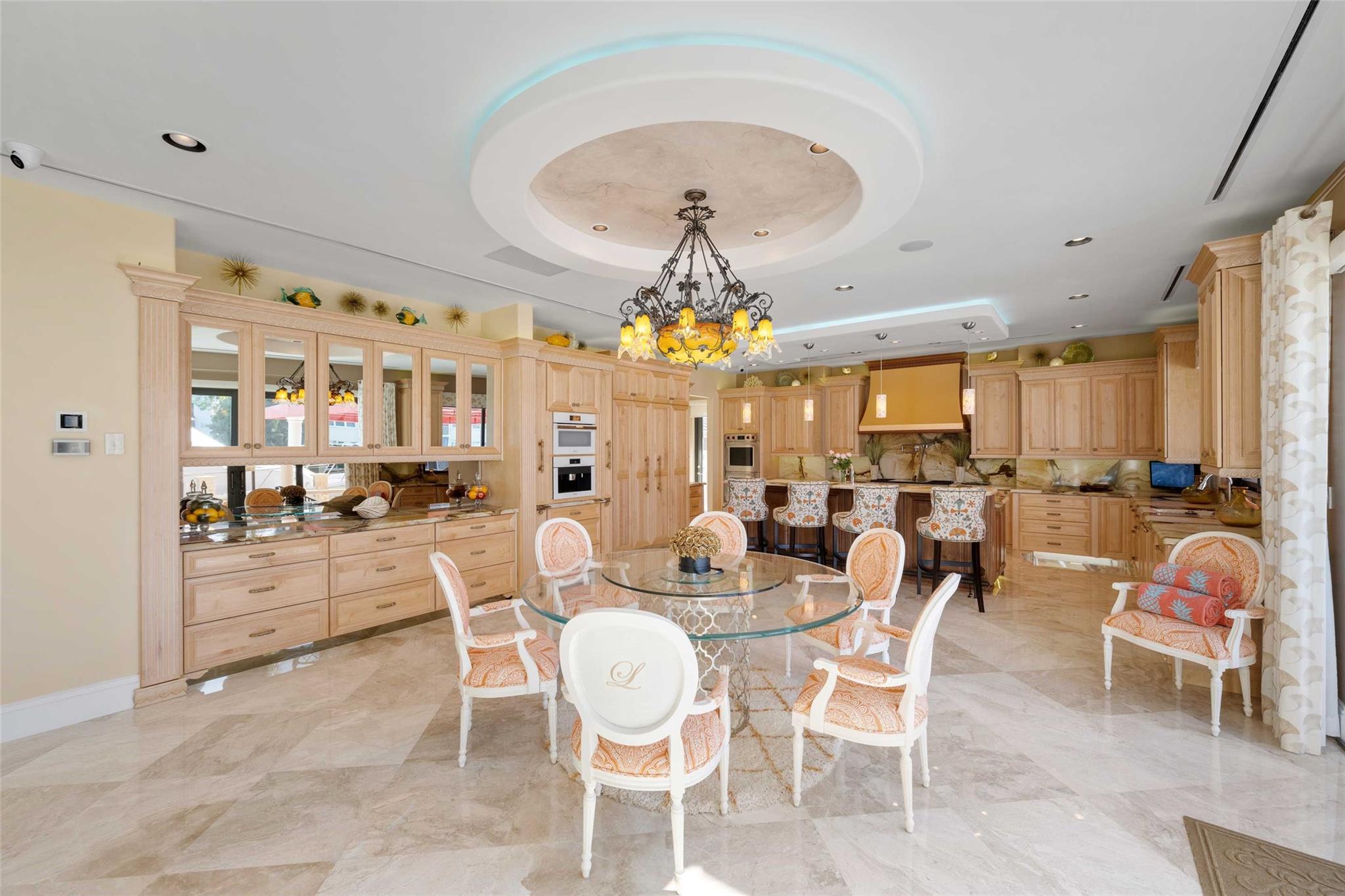 1265 Seminole Dr