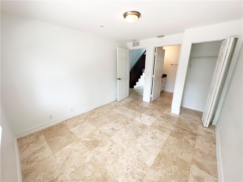 1110 NE 17th Way