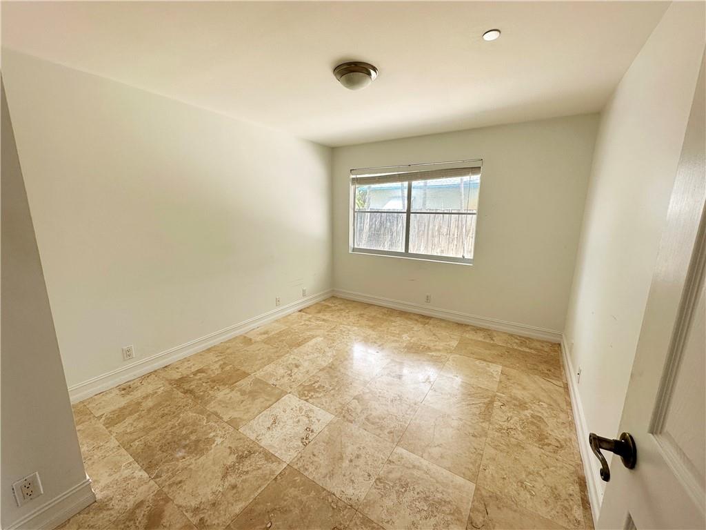 1110 NE 17th Way