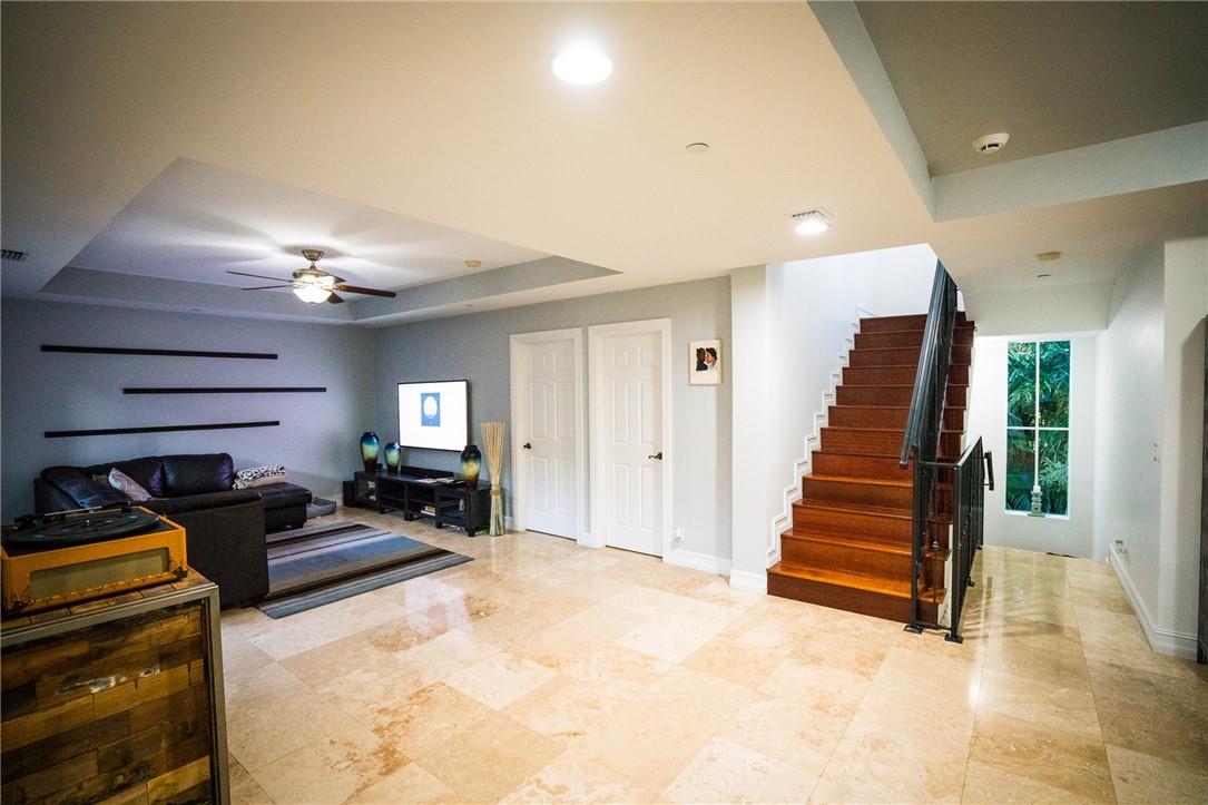 1110 NE 17th Way