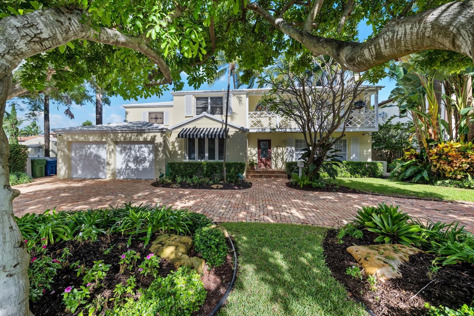 2305 Solar Plaza Dr