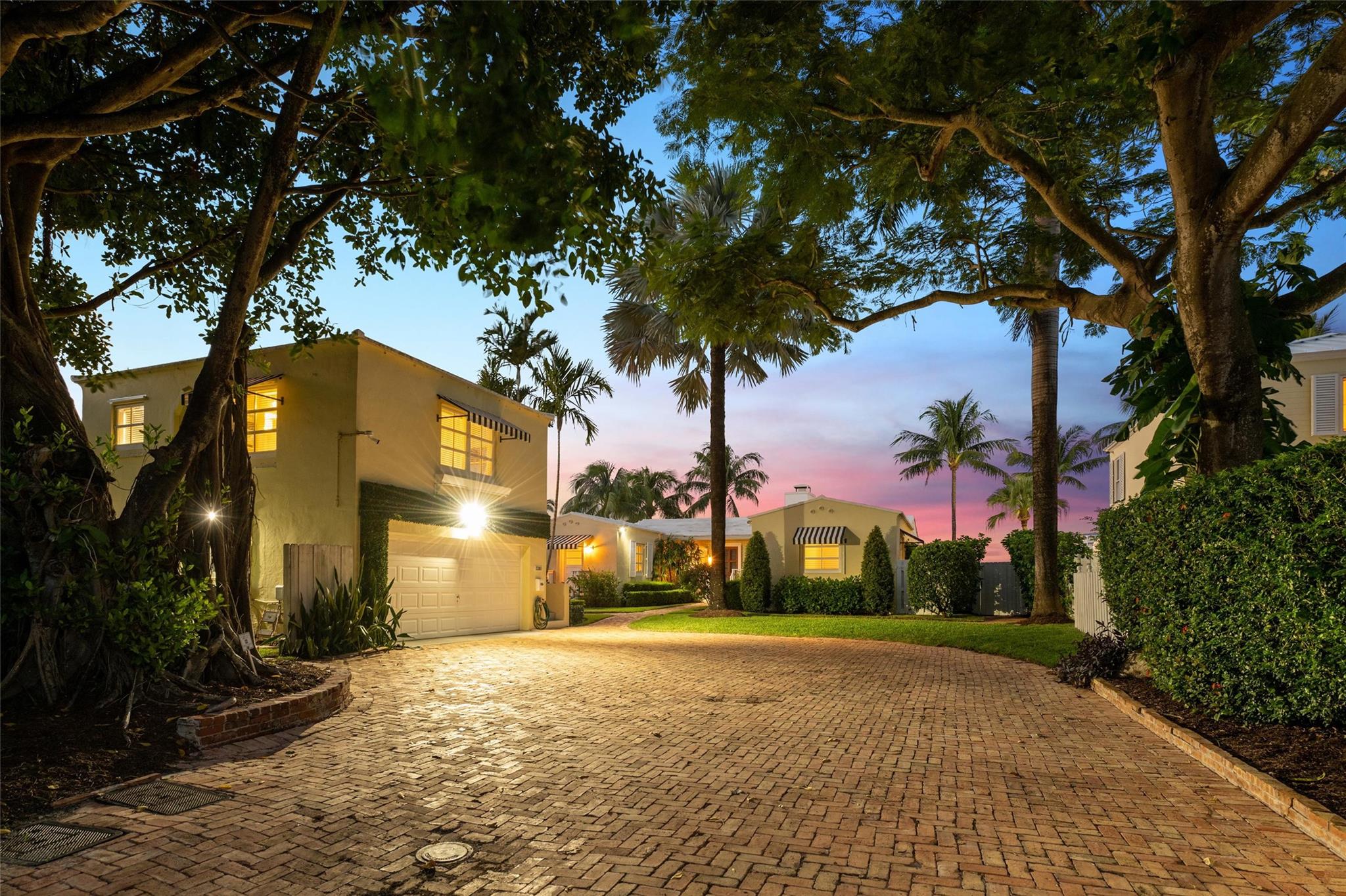 2305 Solar Plaza Dr